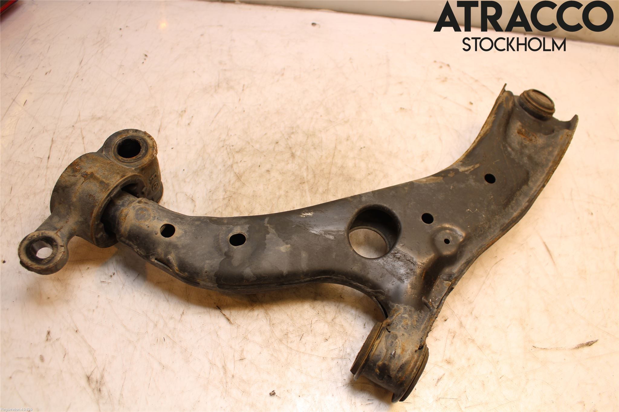 Mazda 3 III 14-19 Bærearm Foran Høyre Nedre