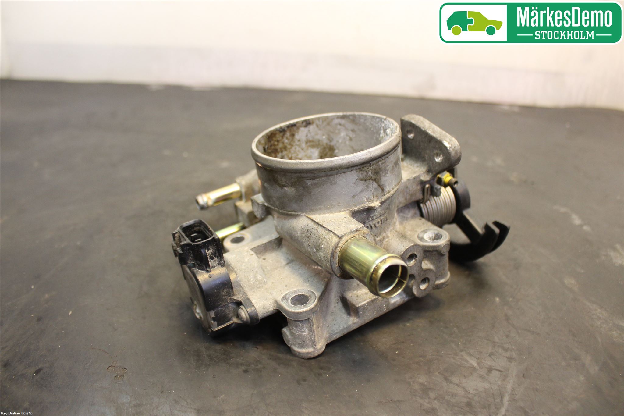 Toyota COROLLA VERSO 02-04 Inns Spjeldhus