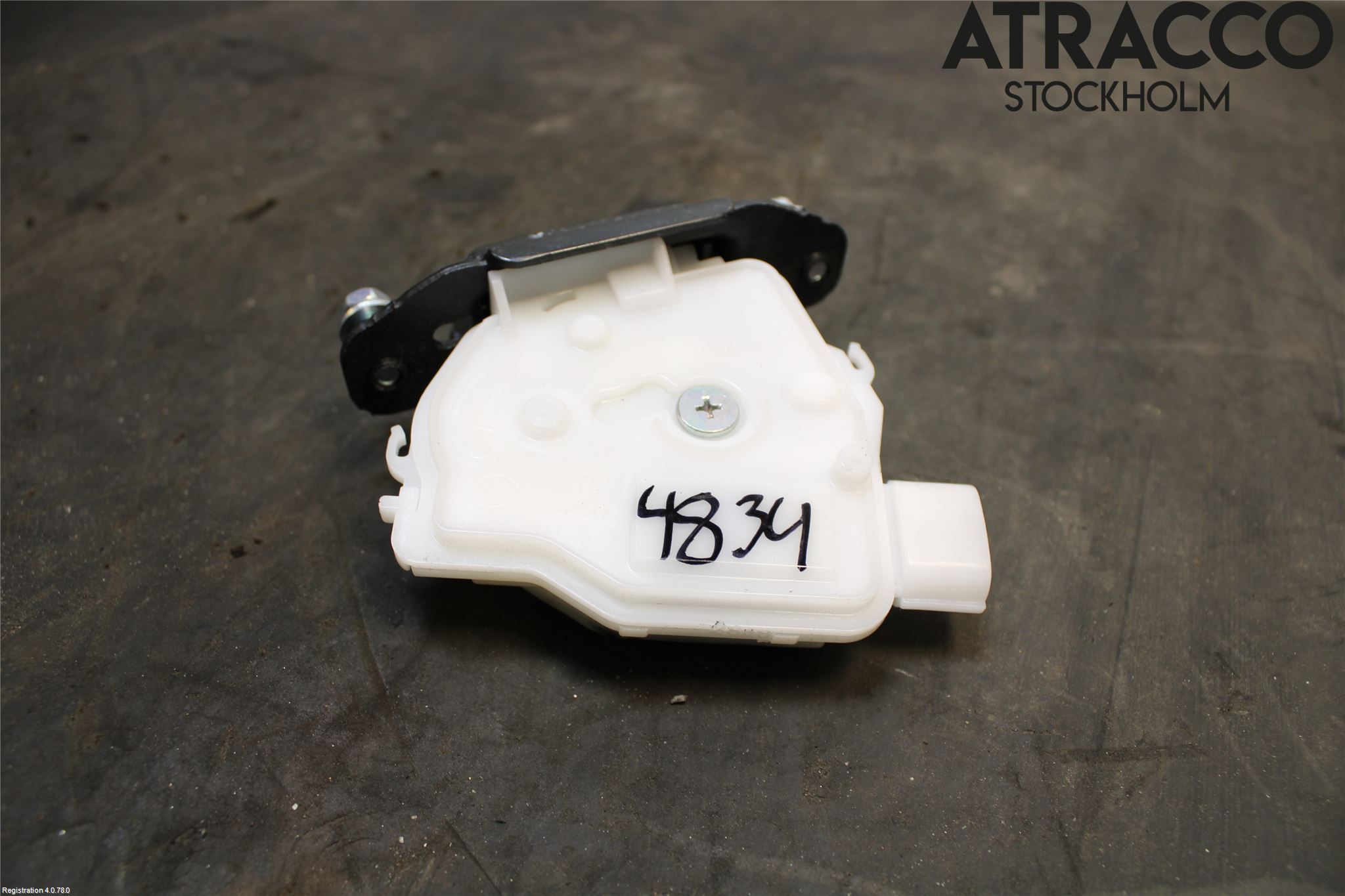 Toyota AURIS 13-19 Bakluke-Lokk Låsekasse