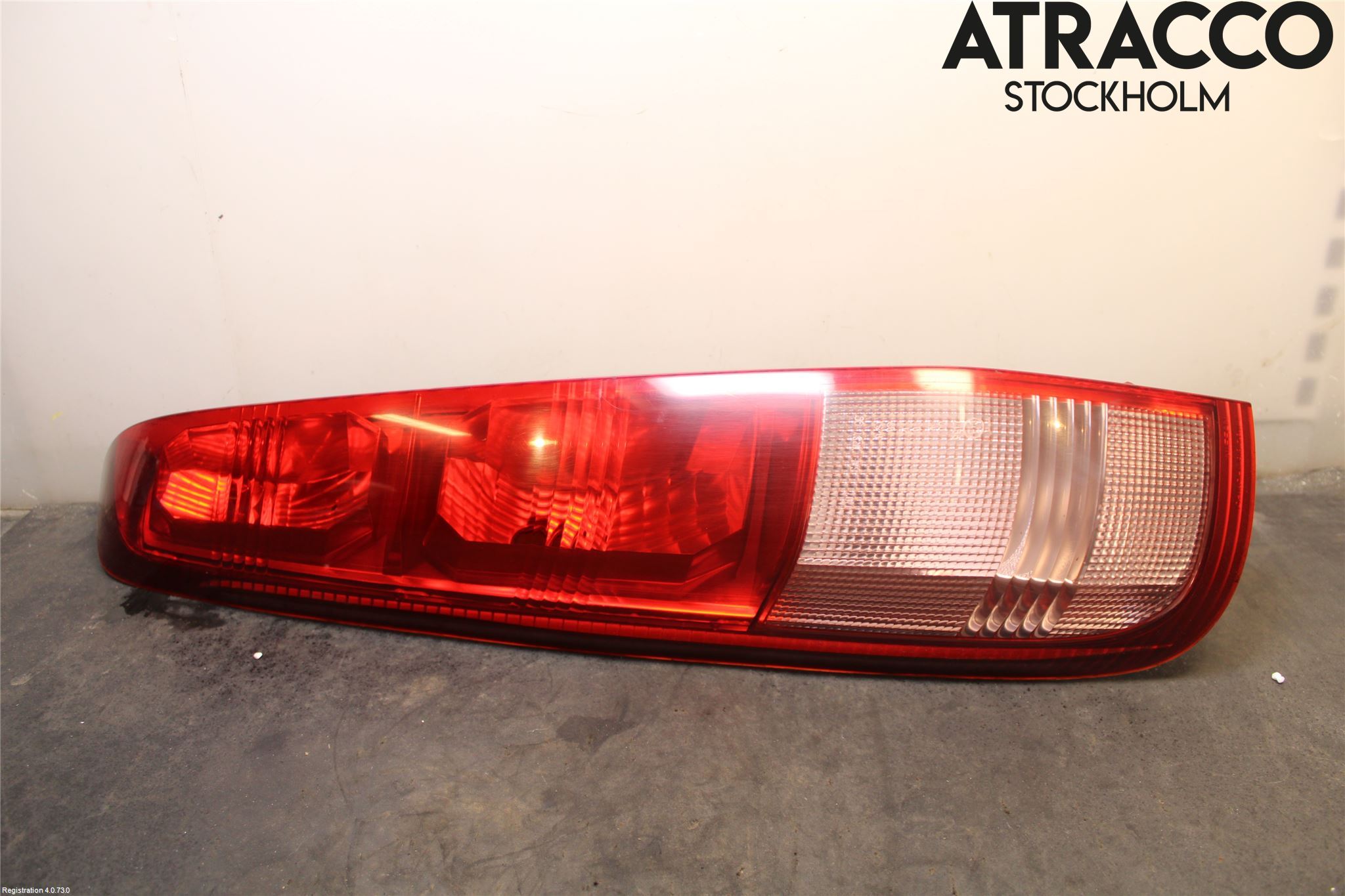 Nissan X-TRAIL     01-07 Baklykt Venstre