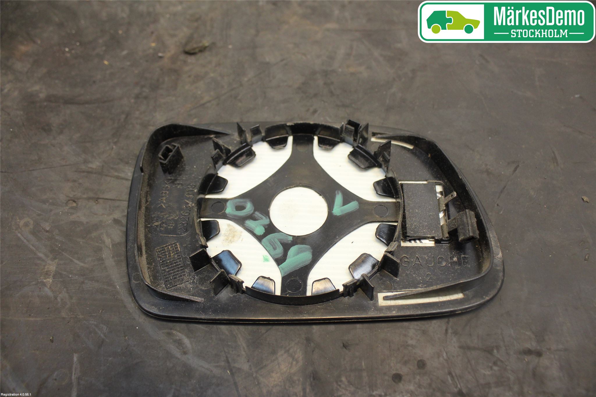 Peugeot 307     01-05 Speil Glass V