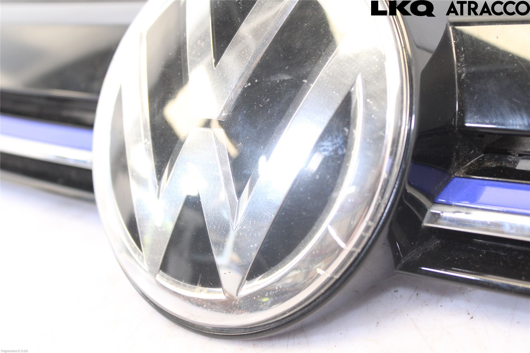 Volkswagen VW GOLF / E-GOLF VII 13-20 Grill Komplett