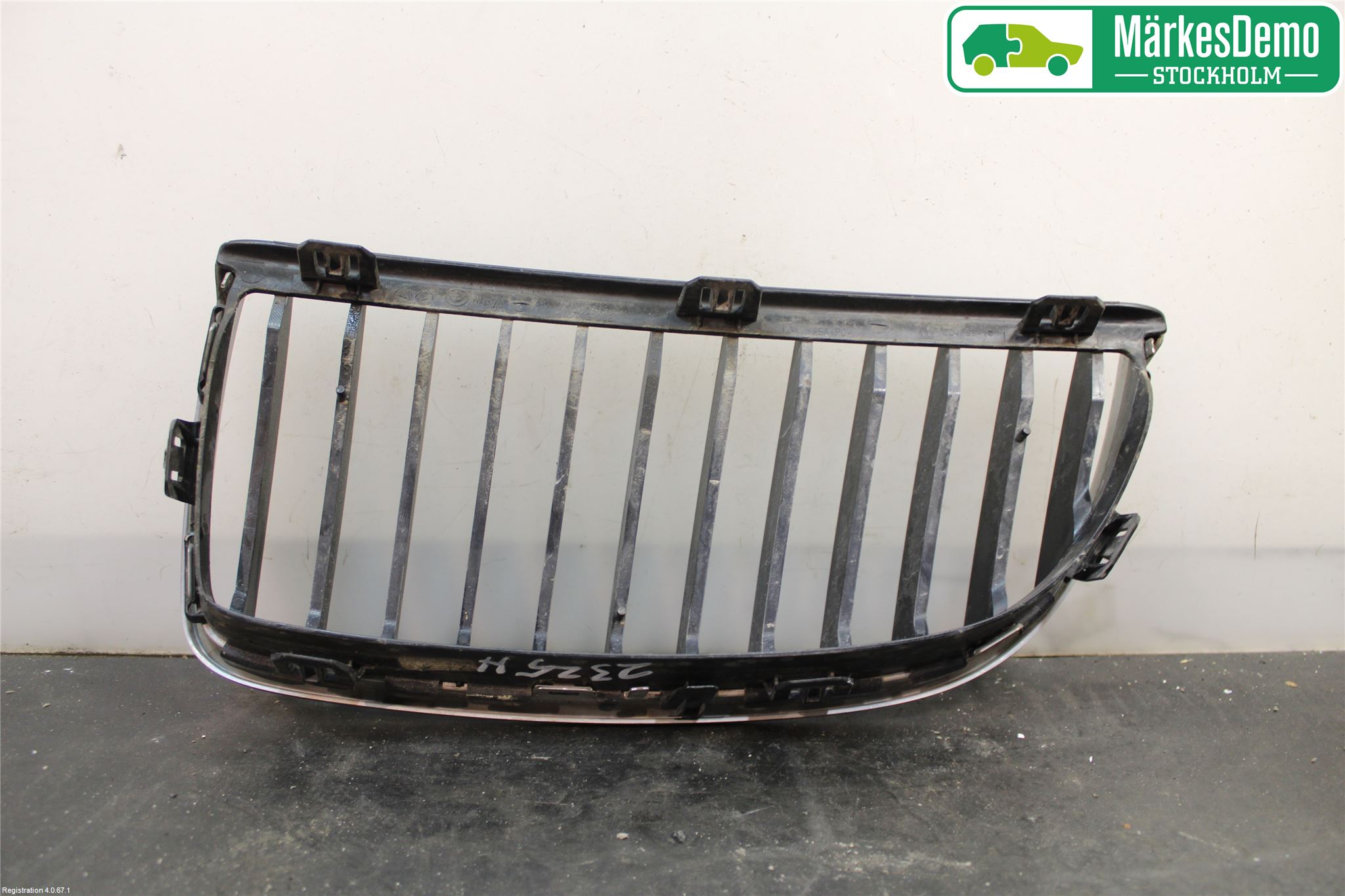 BMW 3 E90/91 SED/TOU 05-12 Grilldel Høyre
