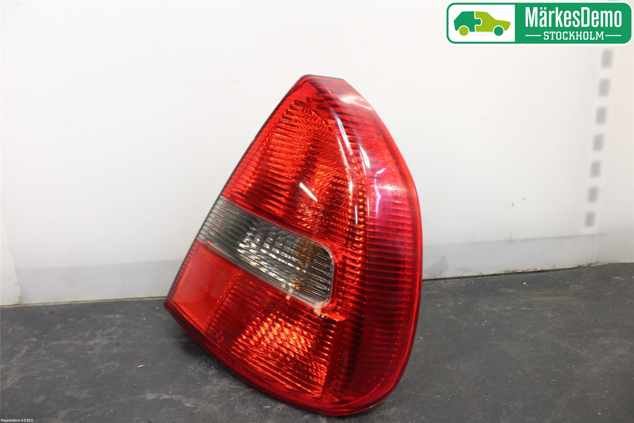 Mitsubishi CARISMA 00-04 Baklykt Høyre