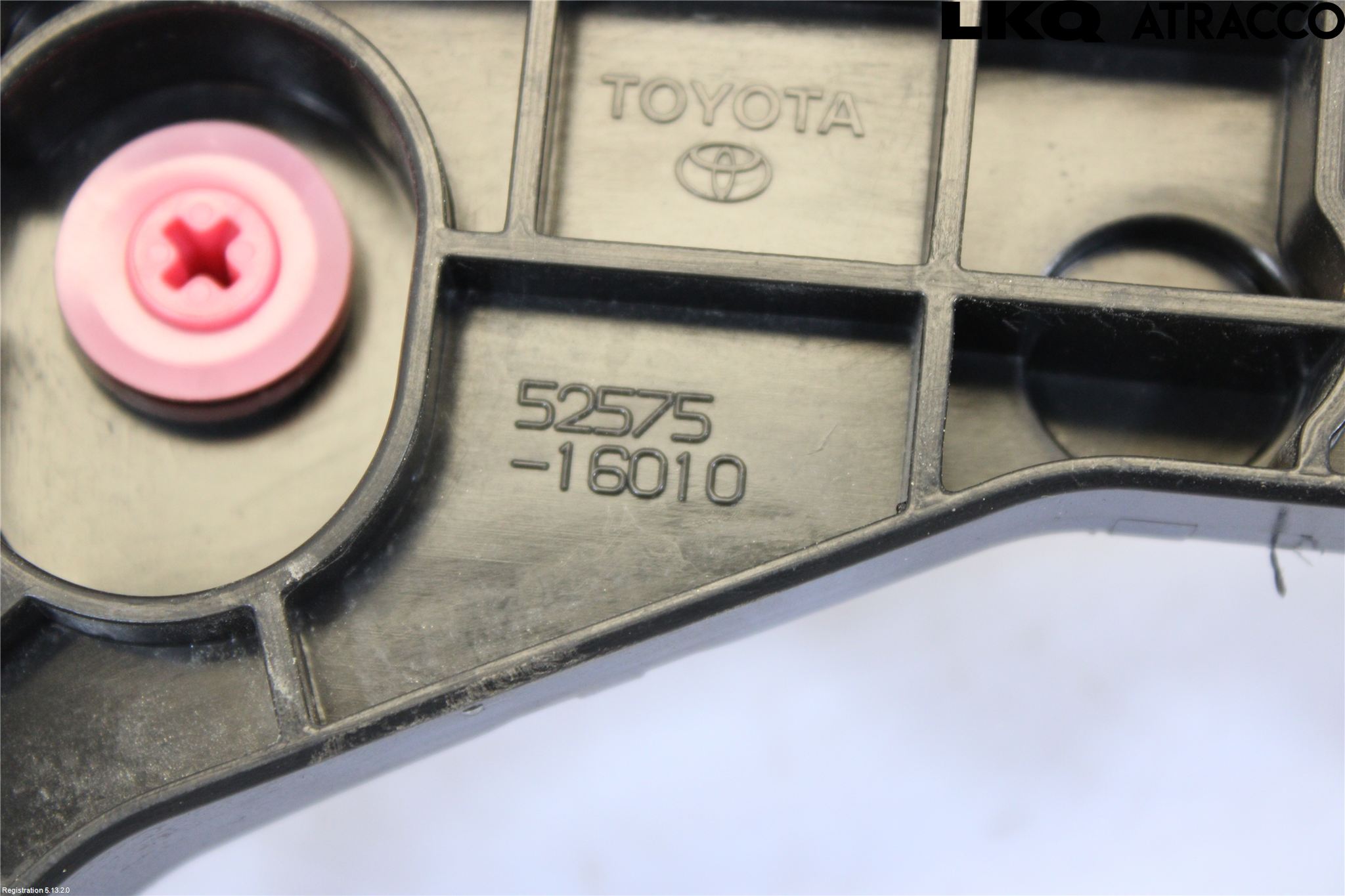 Toyota COROLLA CROSS XG10 22- Støtfangerfeste Bak Høyre