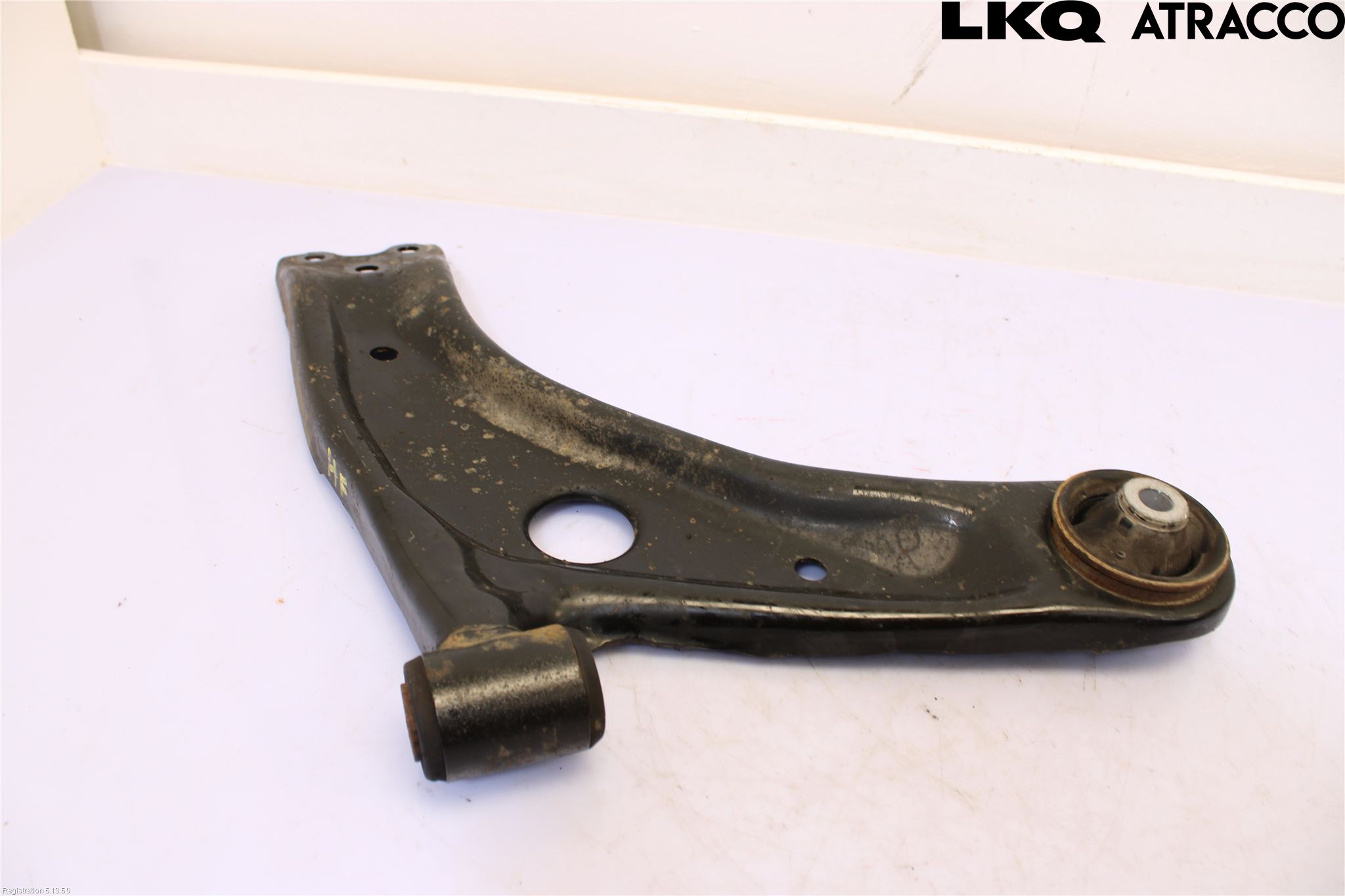 Toyota YARIS XP21 20- Bærearm Foran Høyre Nedre