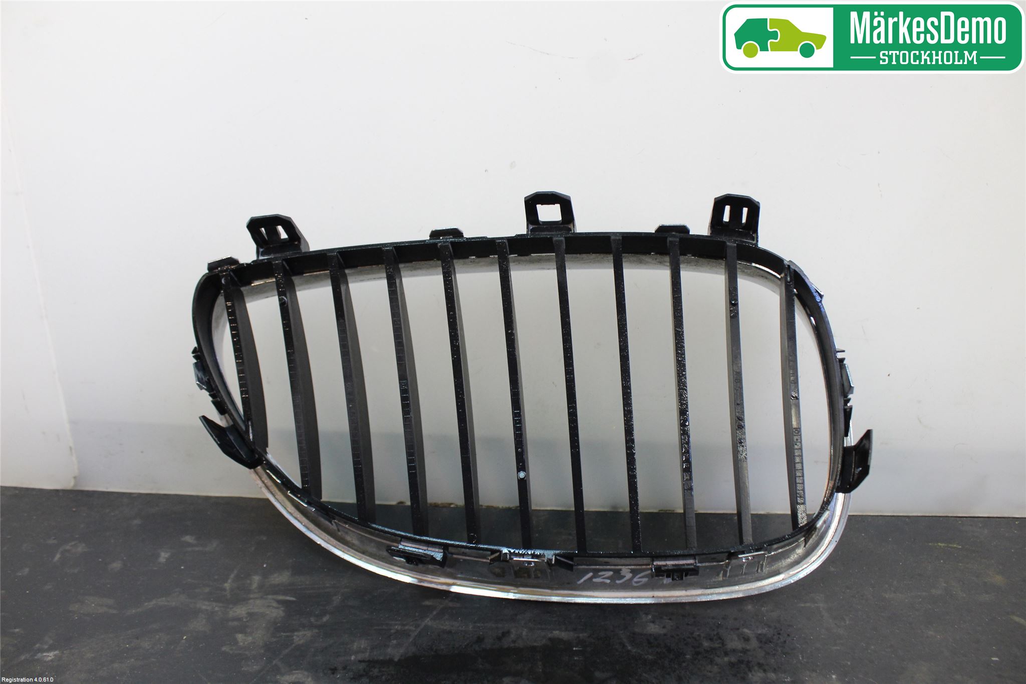 BMW 5 E60/61 Sed/Tou 02-10 Grilldel Venstre