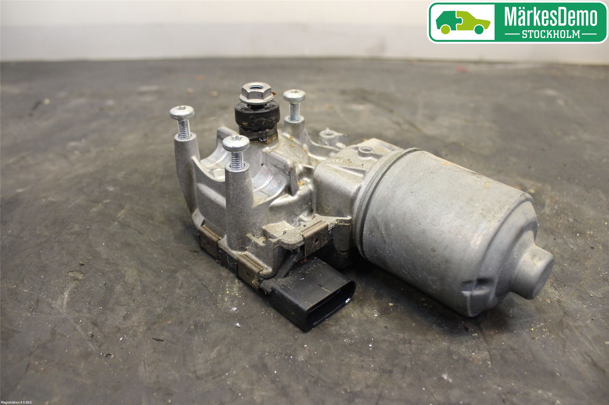 Audi Q3 8U 12-18 Viskermotor Frontrute