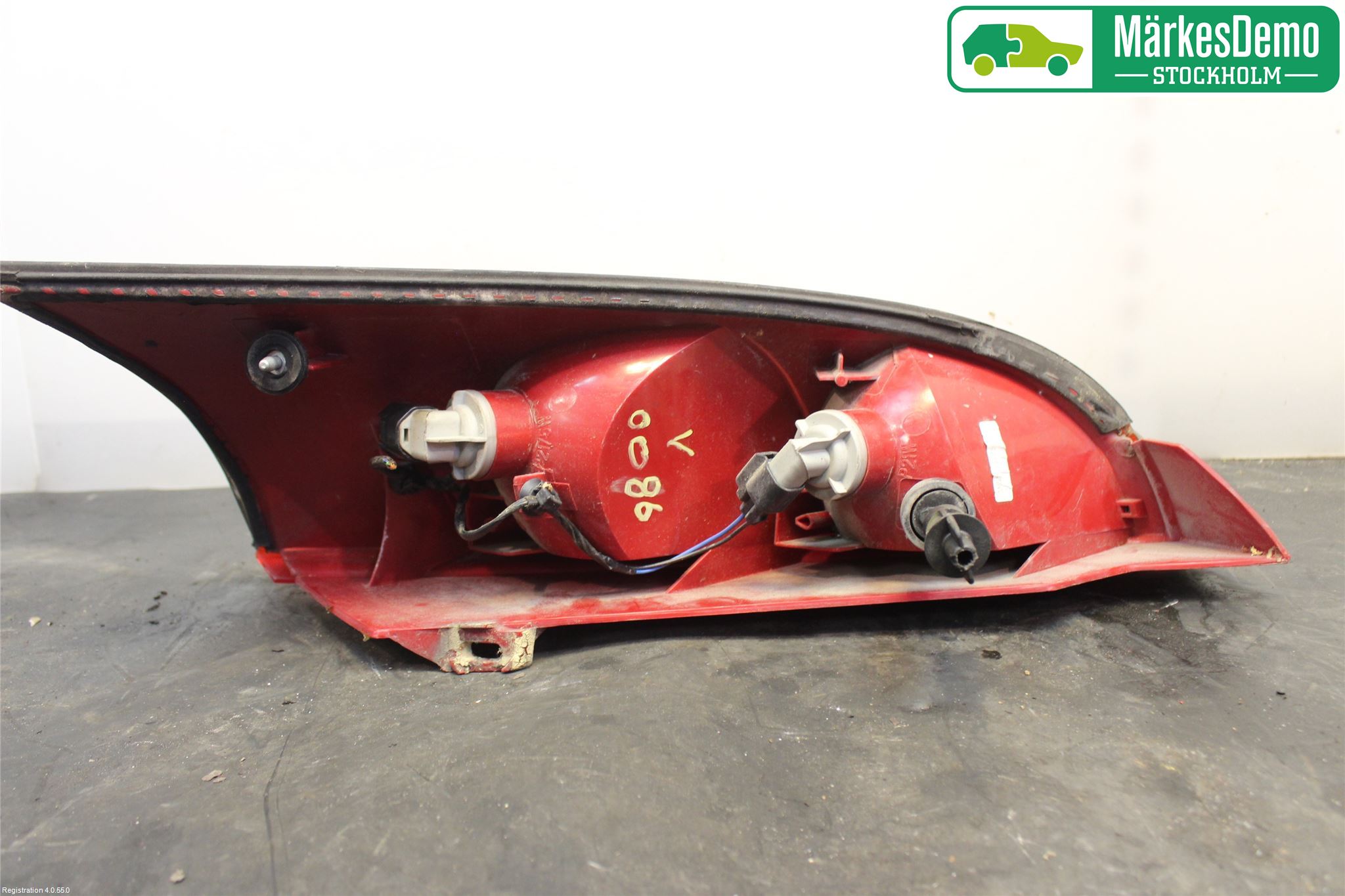 Ford FOCUS     99-04 Baklykt Venstre