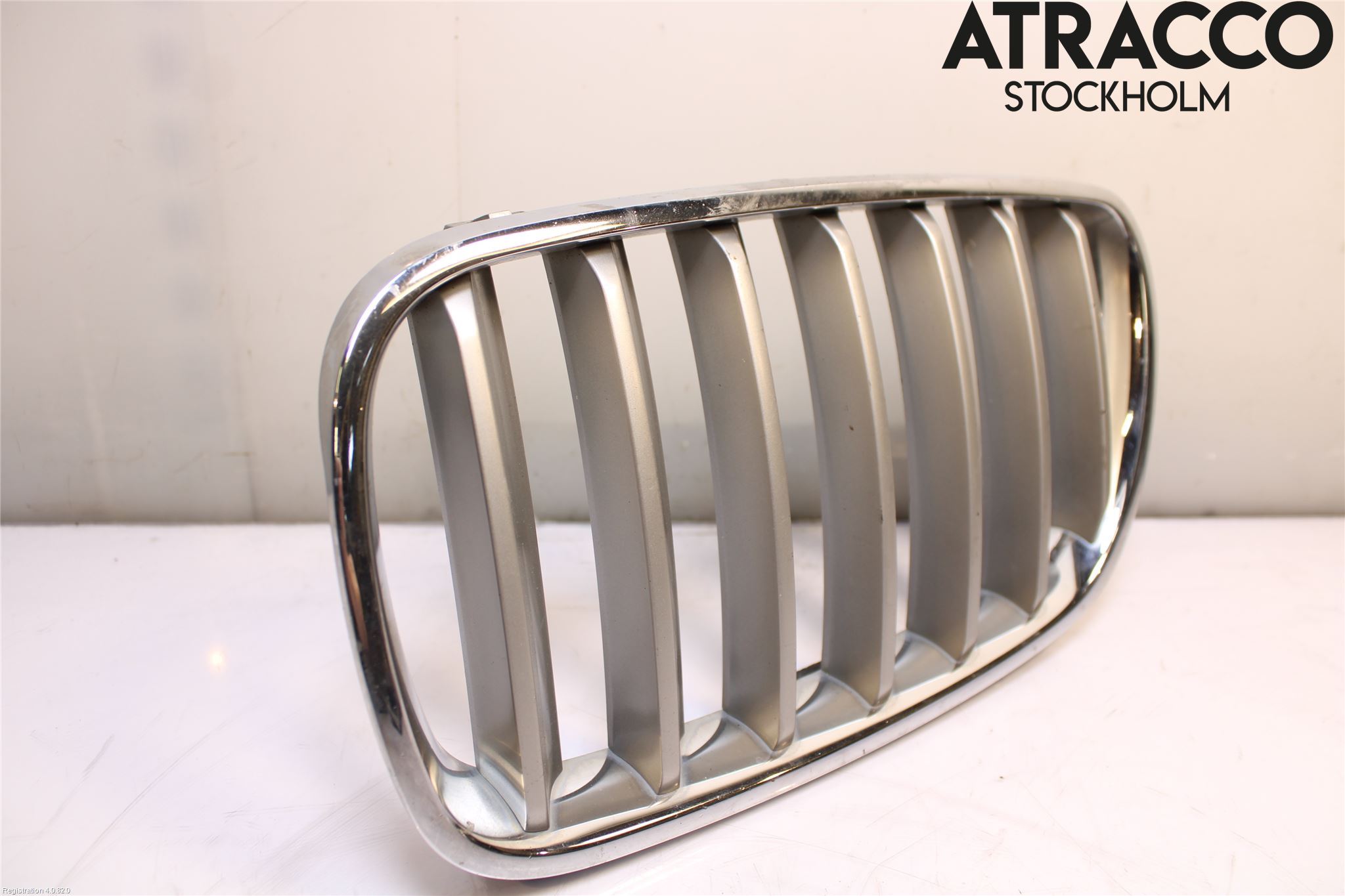 BMW X3 E83     03-10 Grilldel Venstre