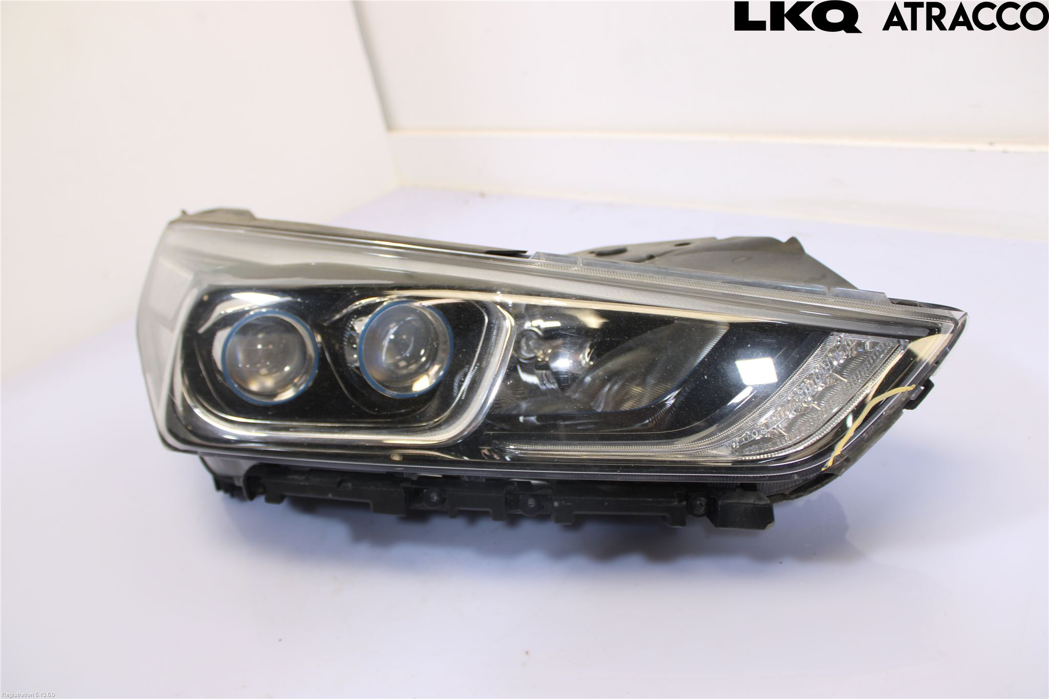 Hyundai IONIQ AE 17-22 Frontlykt Høyre