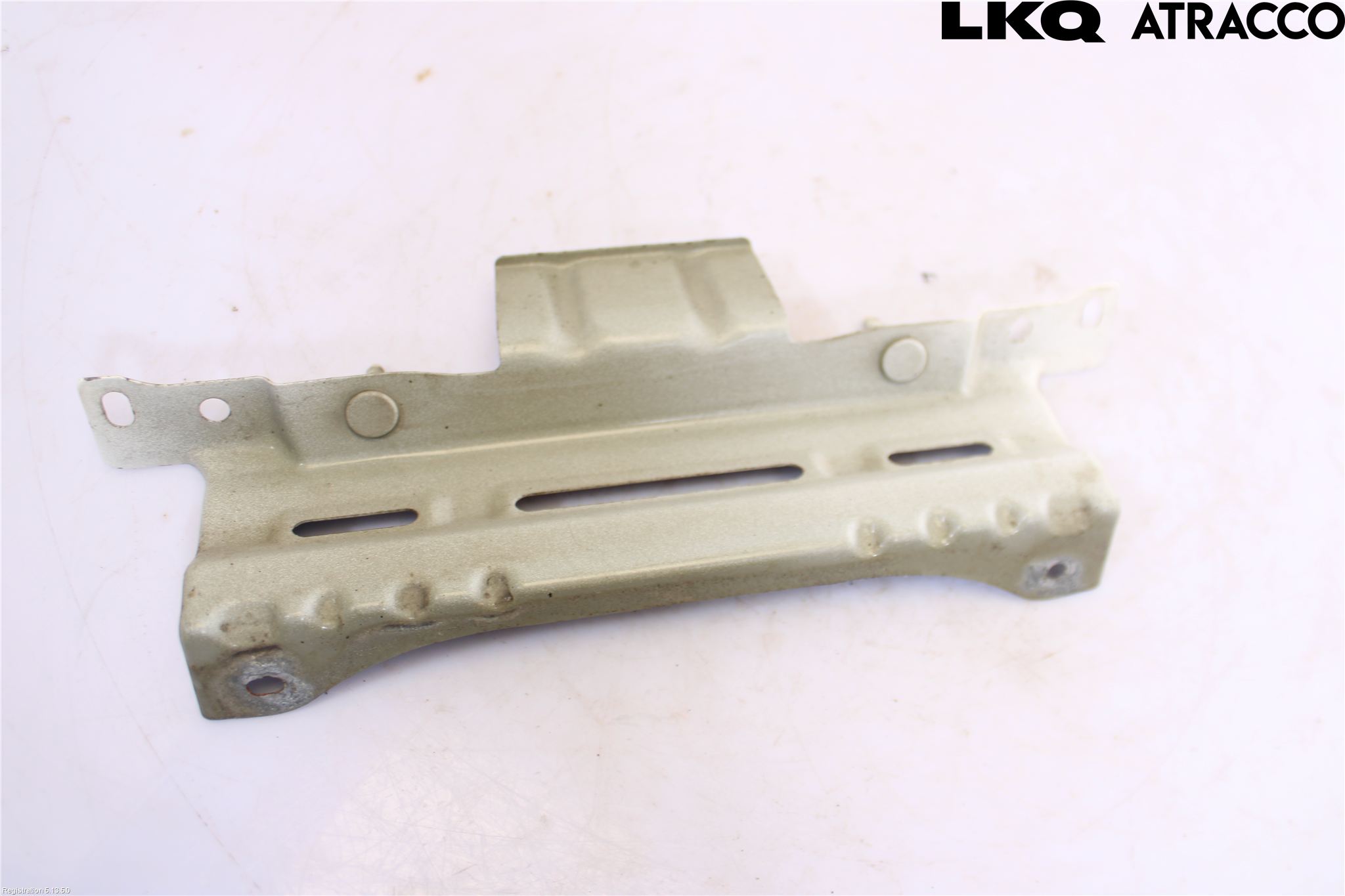 Toyota YARIS XP130 15-20 Frontplate
