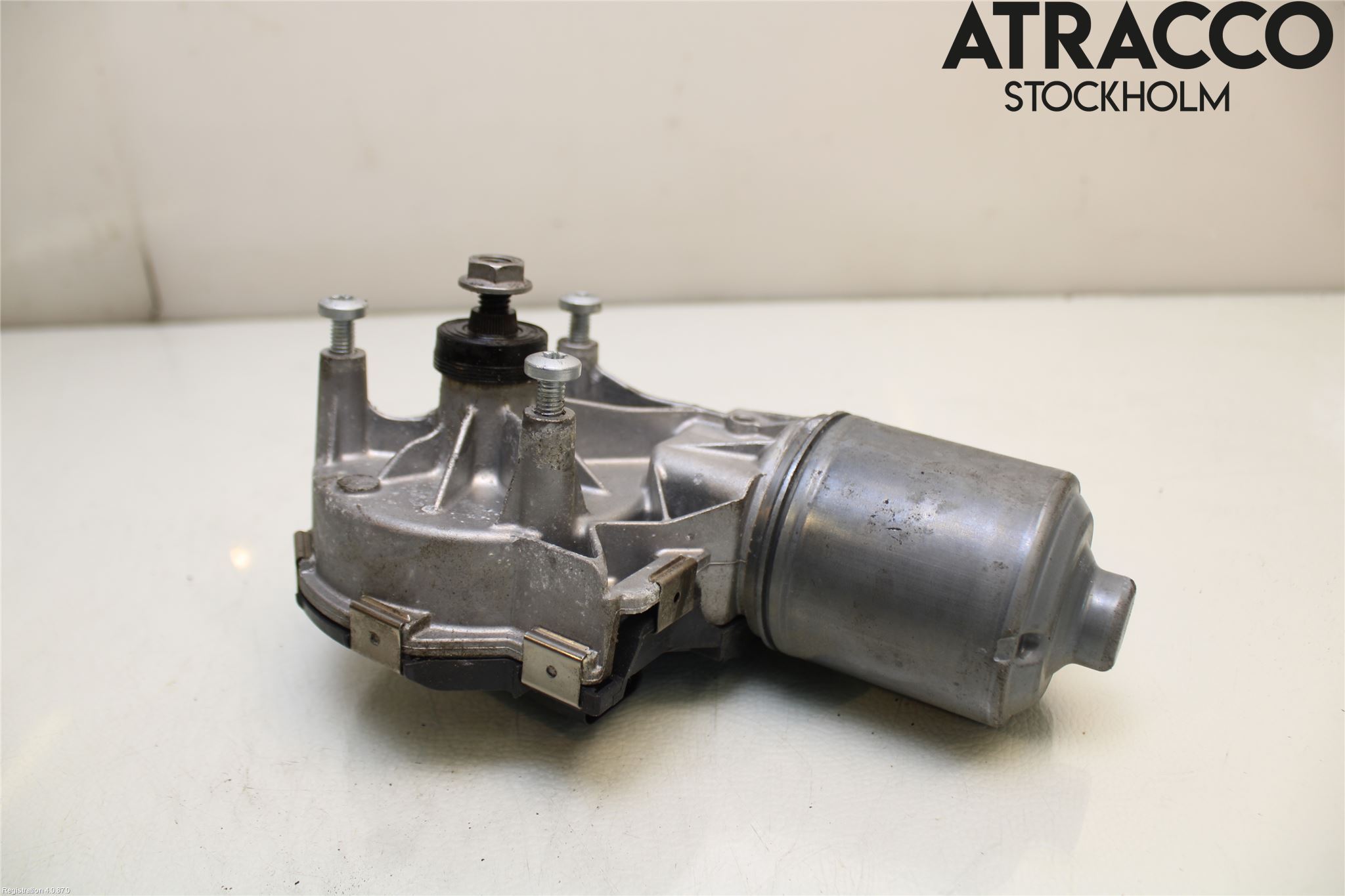 Mercedes-Benz MB E-KLASS (W212) 09-16 Viskermotor Frontrute