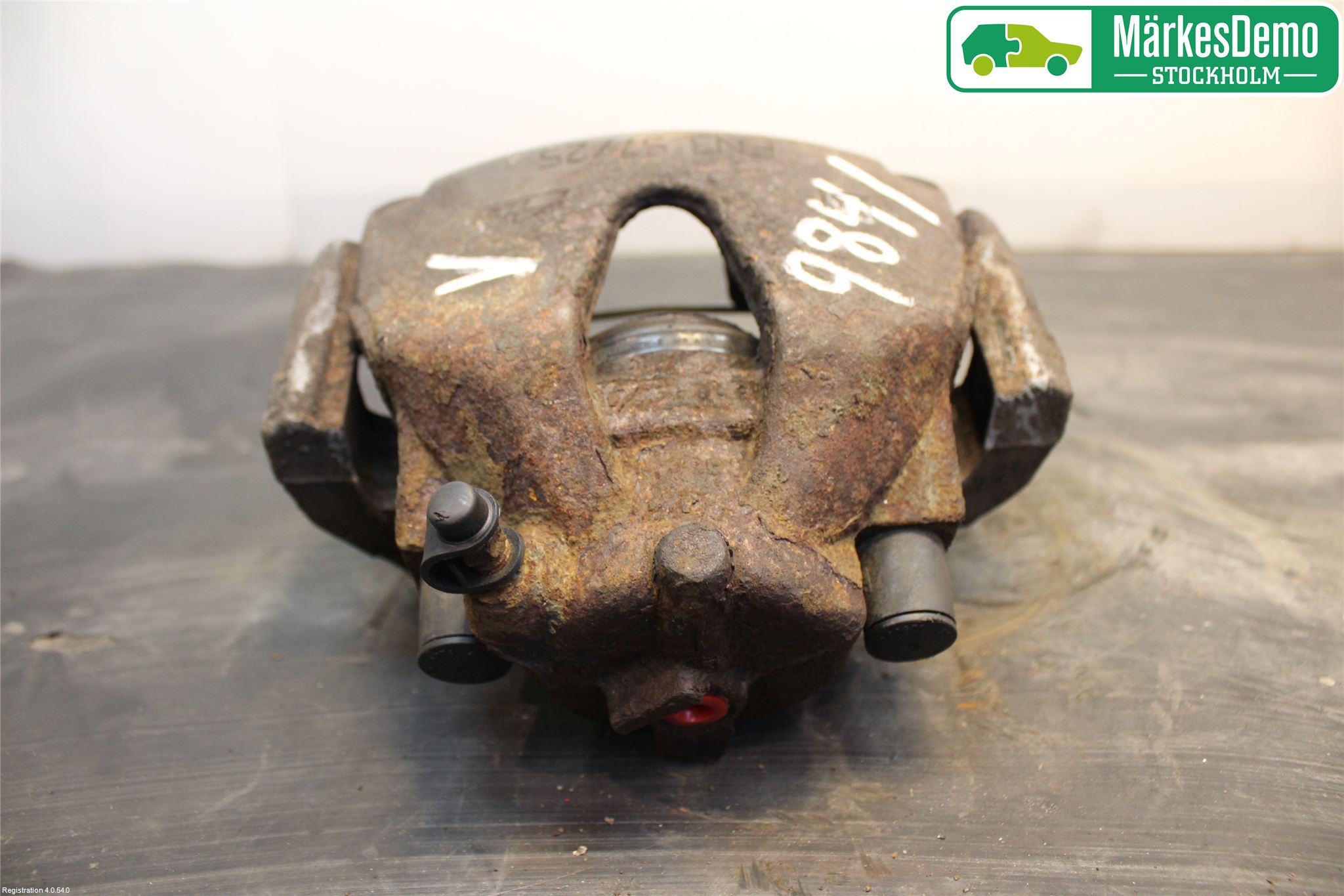 Saab 9-5     06-10 Bremsecaliper Foran Venstre