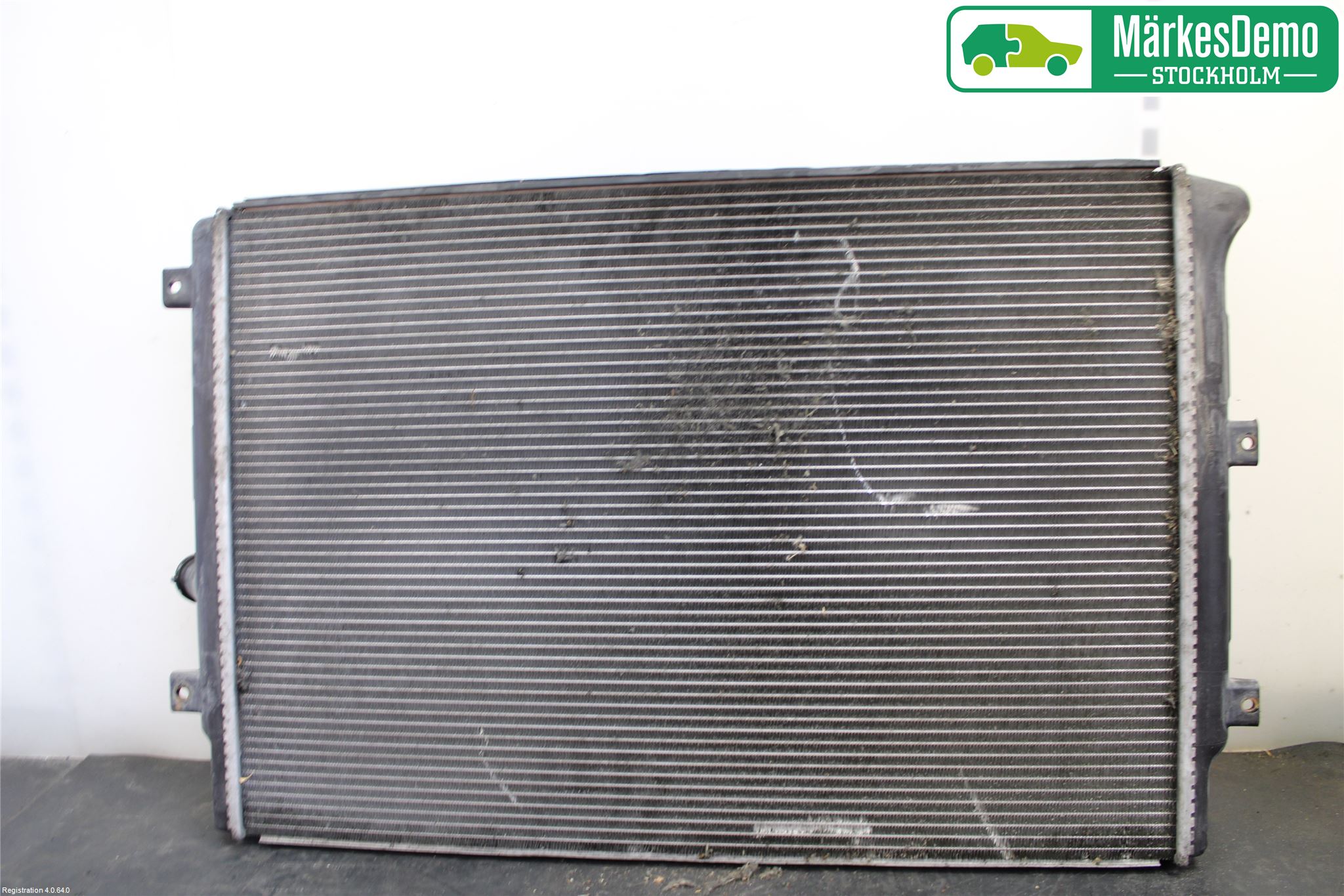 Volkswagen VW PASSAT 05-11 Radiator Automat
