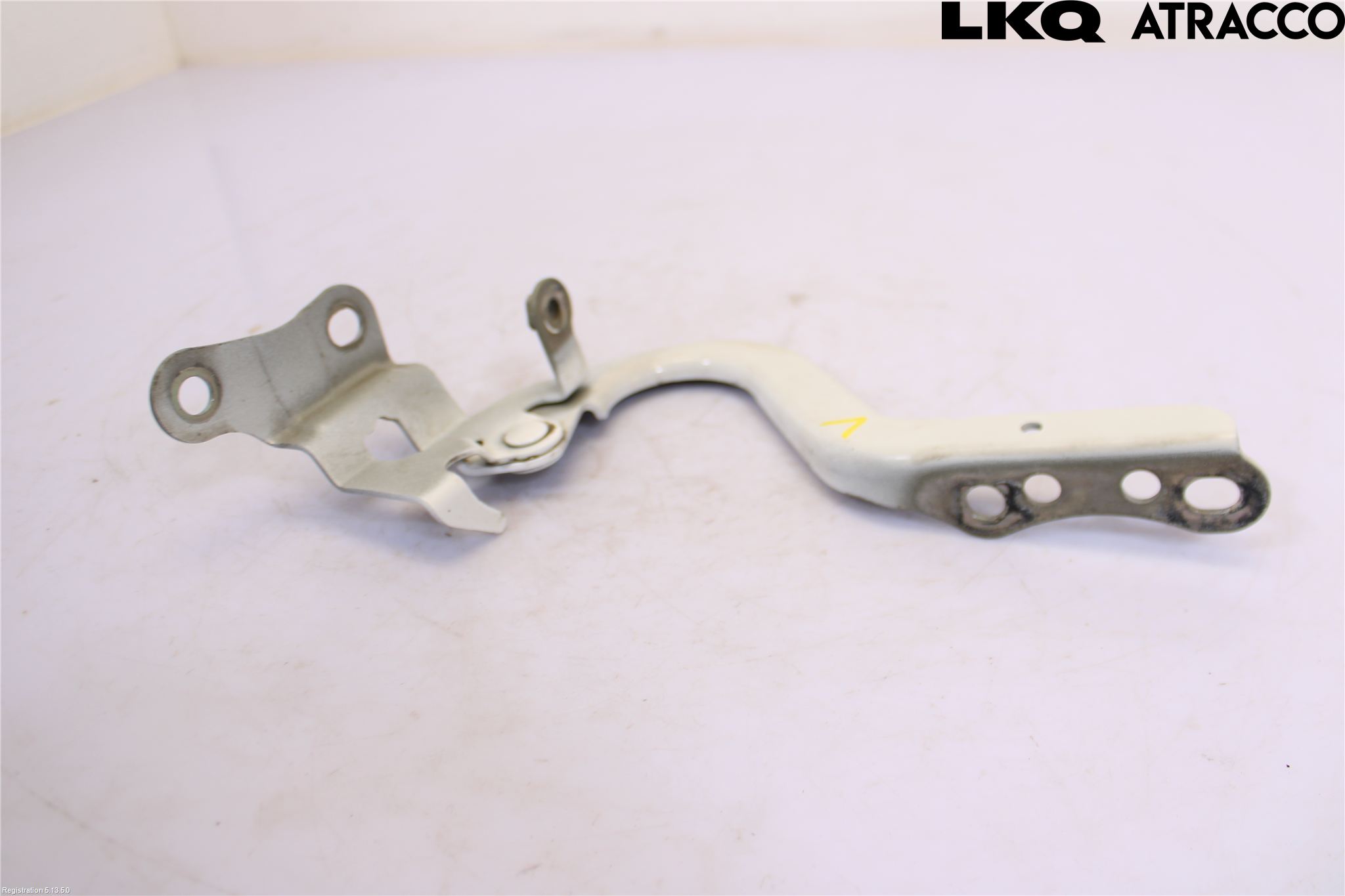 Toyota YARIS XP130 15-20 Panser Hengsel - Hengsler