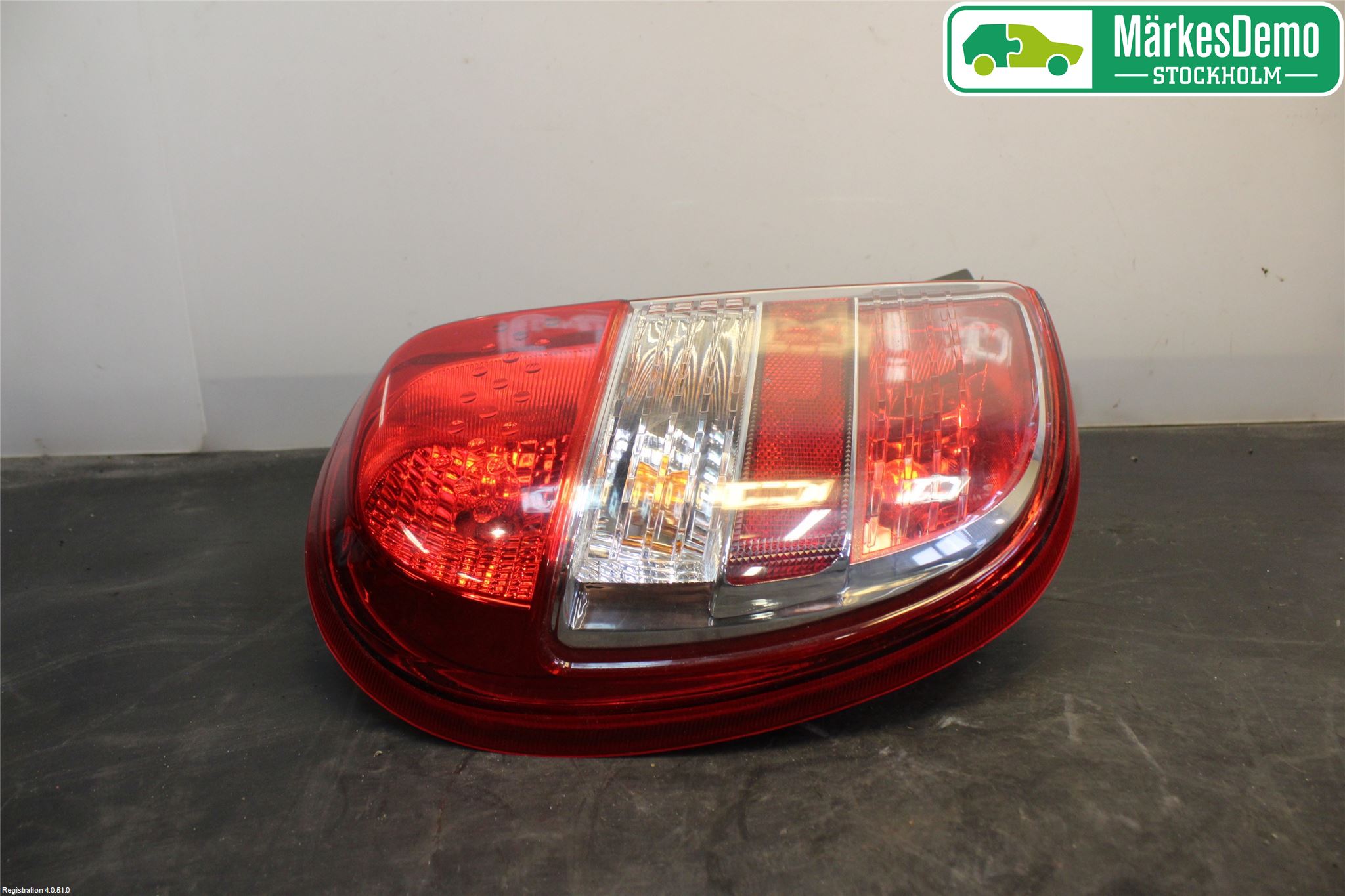 Nissan MICRA 11-16 Baklykt Venstre