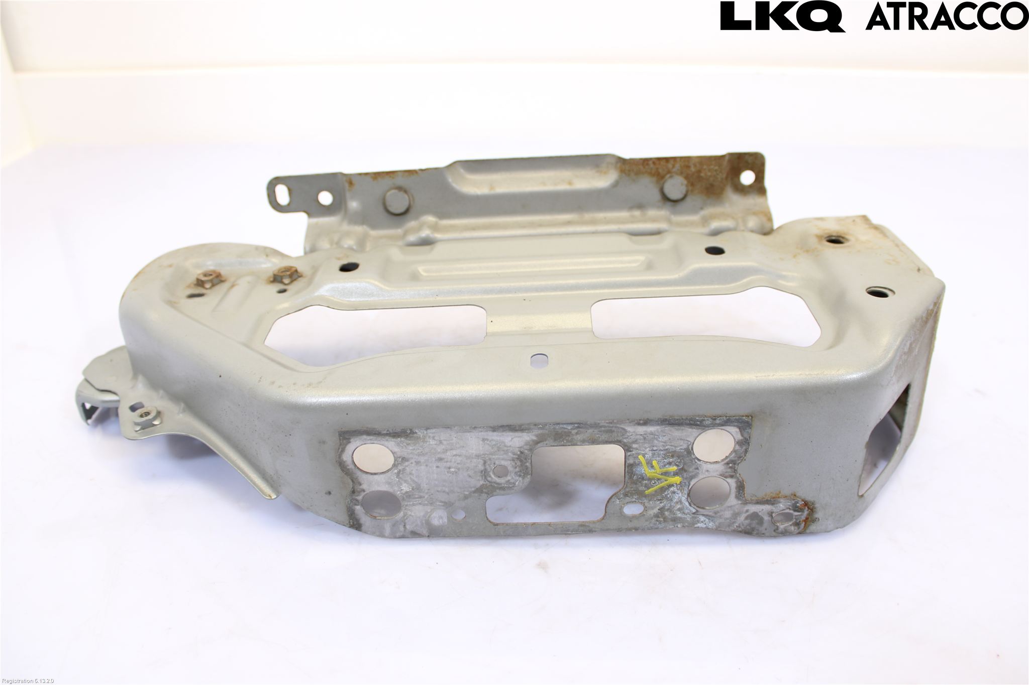 Toyota YARIS XP90 06-11 Radiator Feste - Ramme - Bjelk