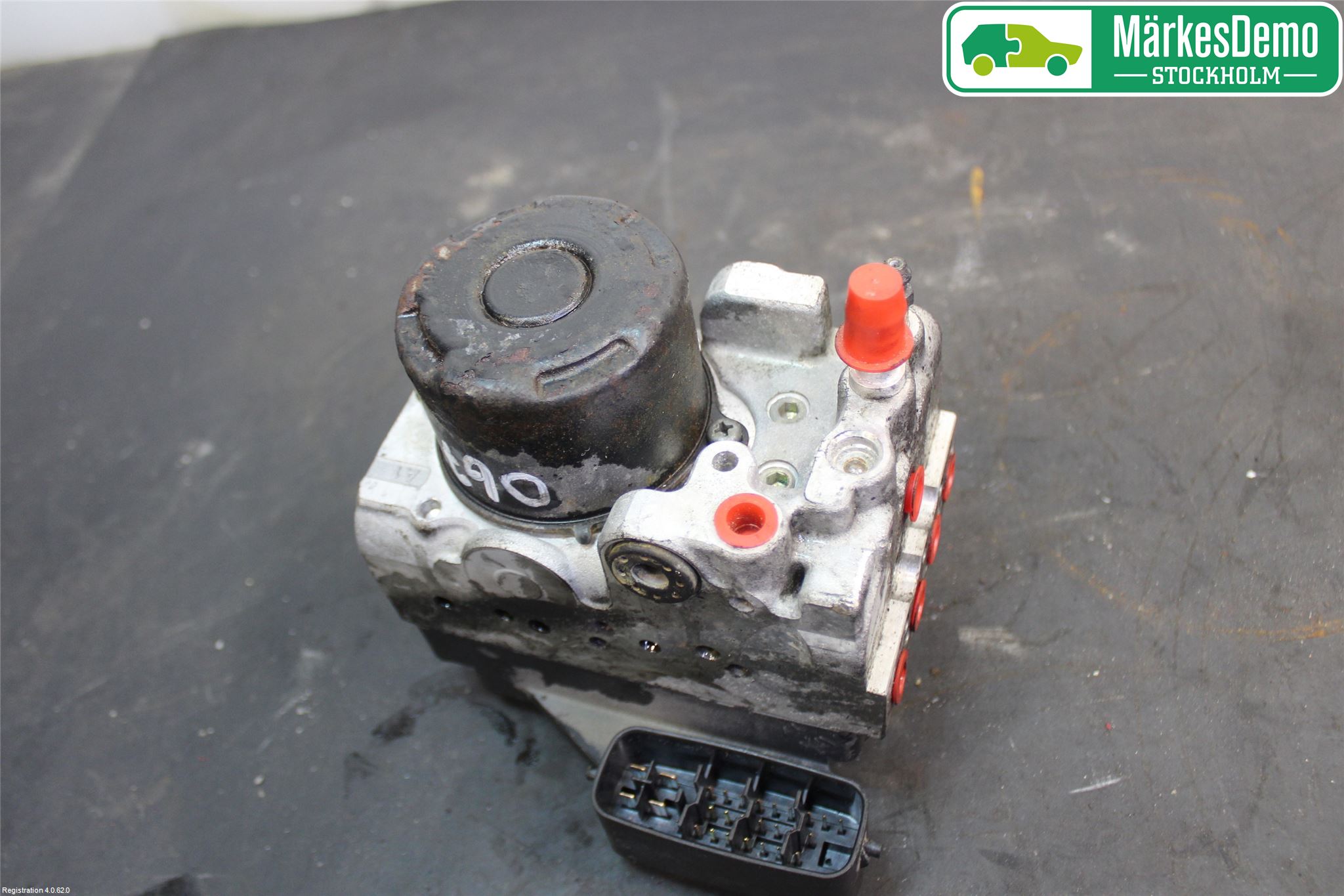 Lexus IS 200/300   99-05 Abs Hydraulikkaggregat