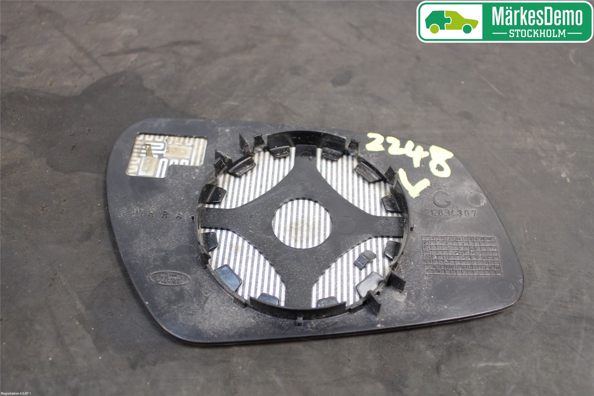 Ford FOCUS     04-07 Speil Glass V