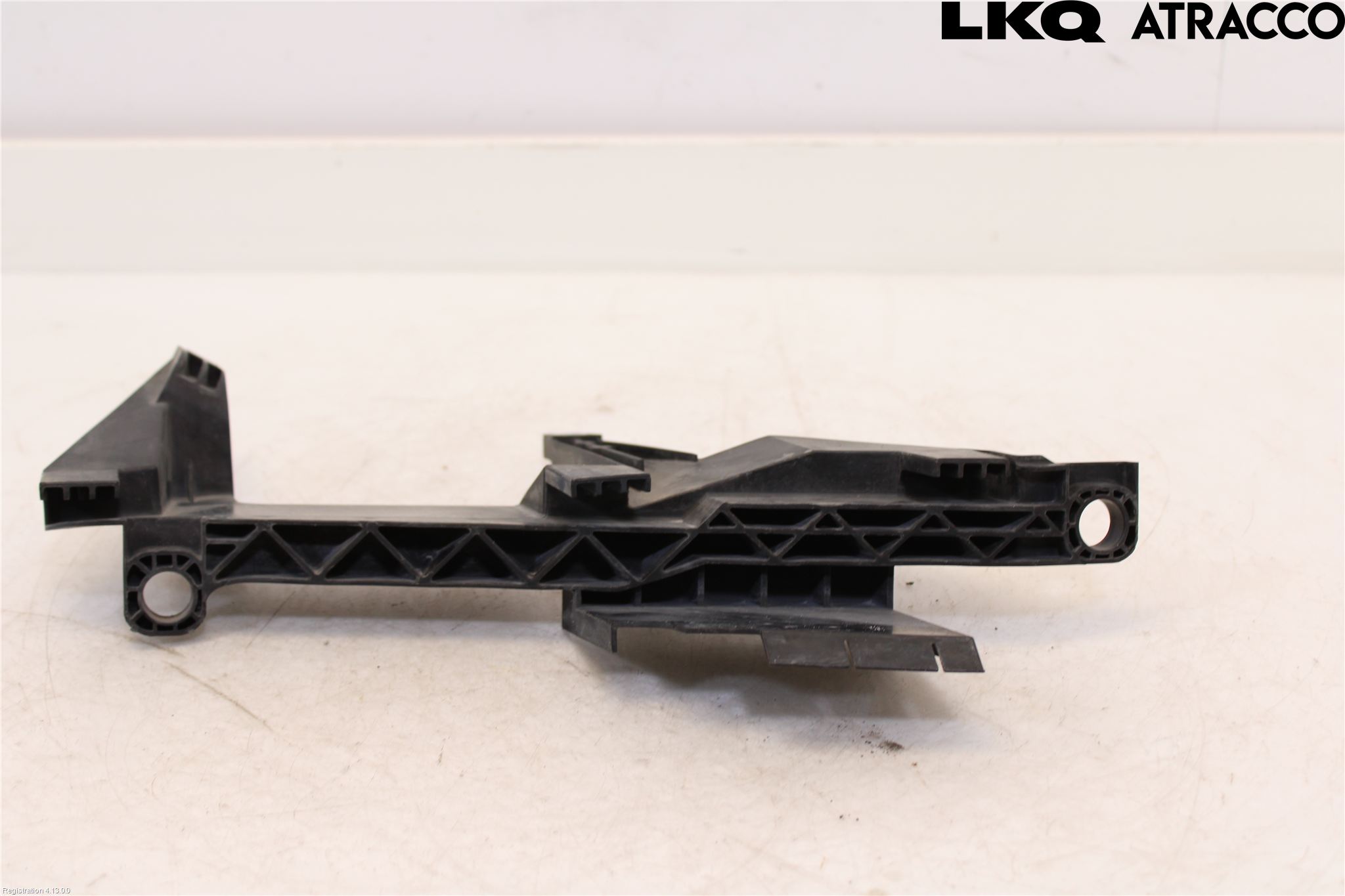 BMW X3 E83     03-10 Frontlykt Ramme H Lyktering