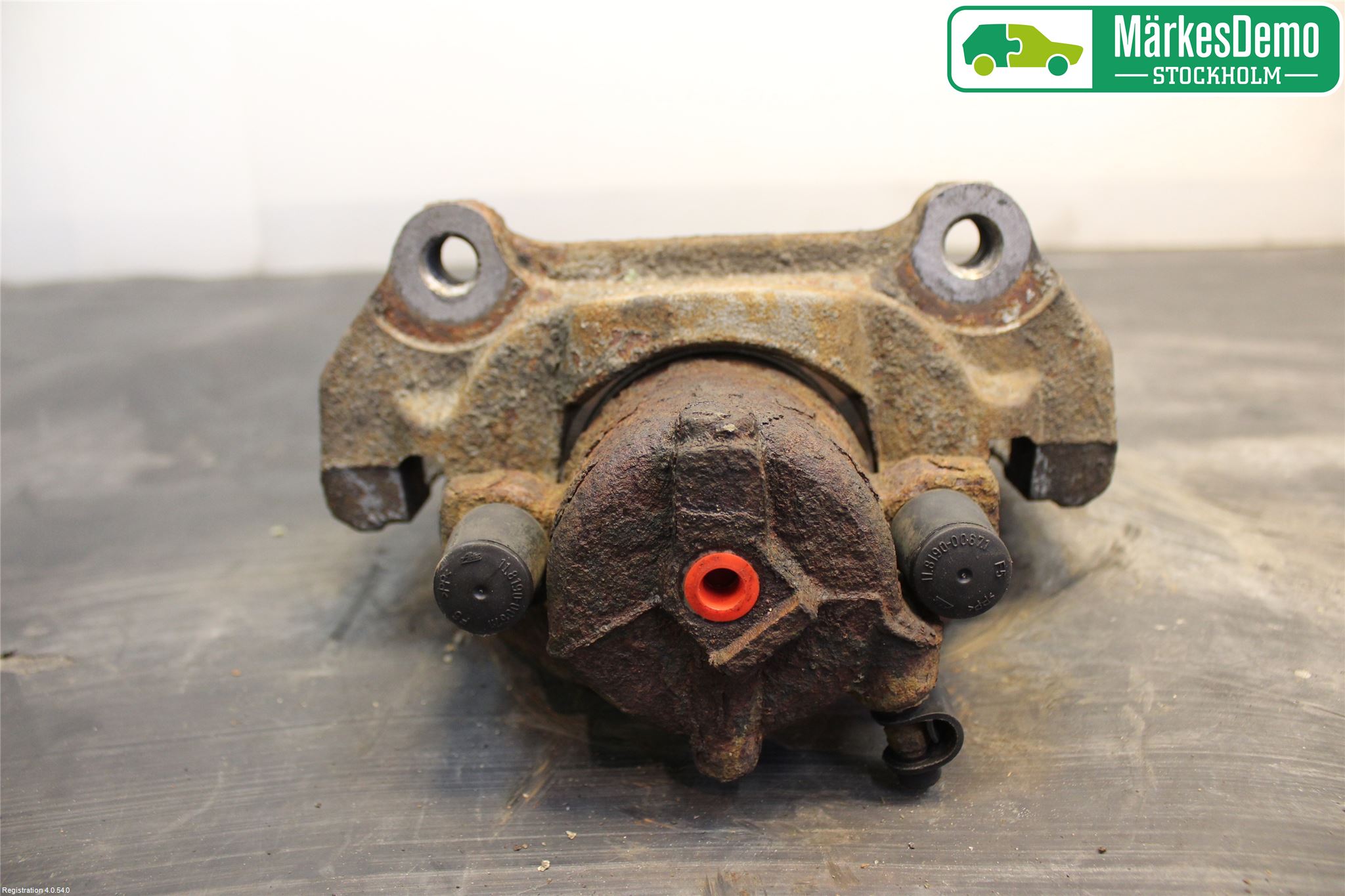 Saab 9-5     06-10 Bremsecaliper Foran Venstre