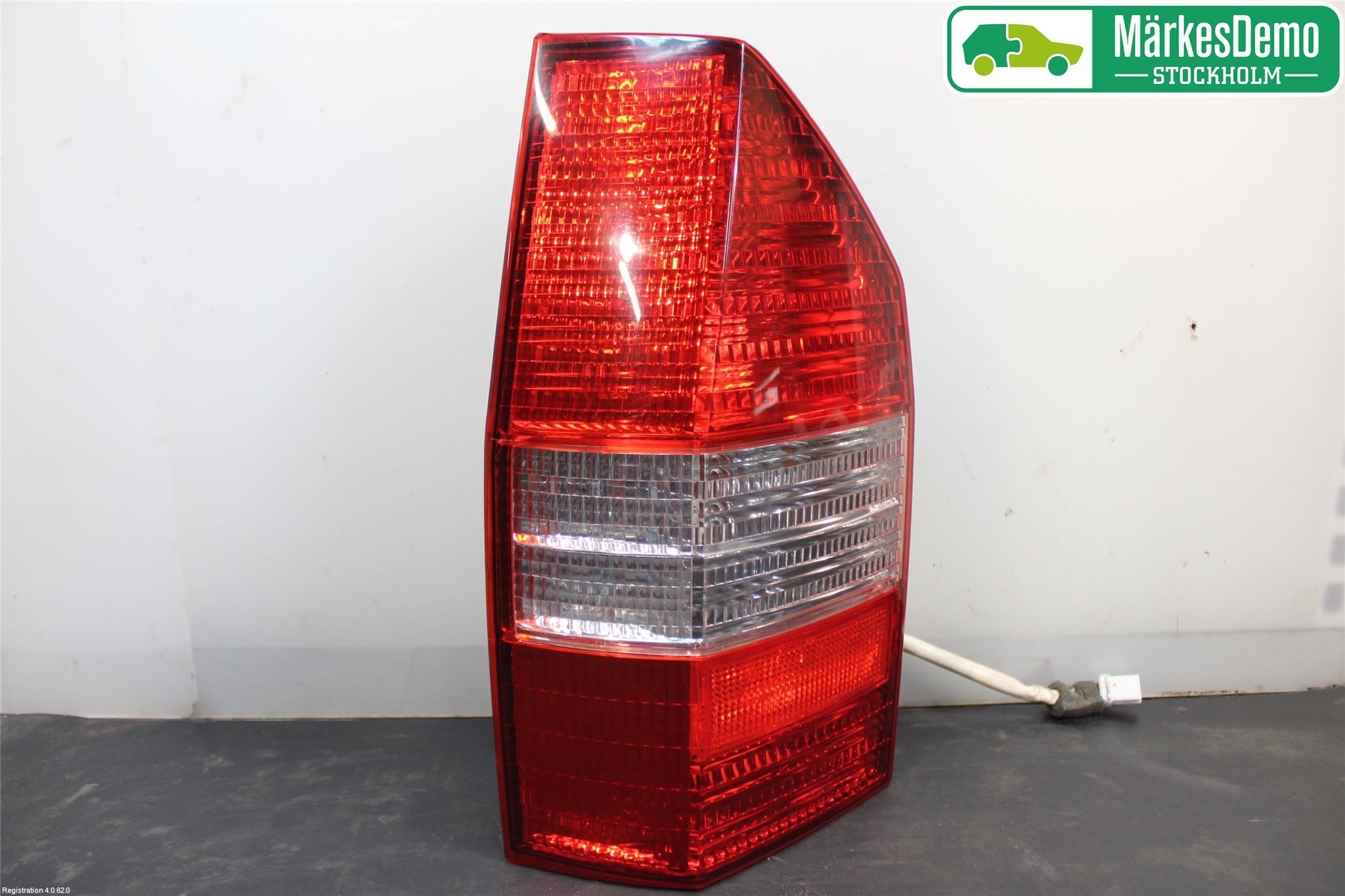 Mitsubishi SPACE WAG 99- Baklykt Venstre