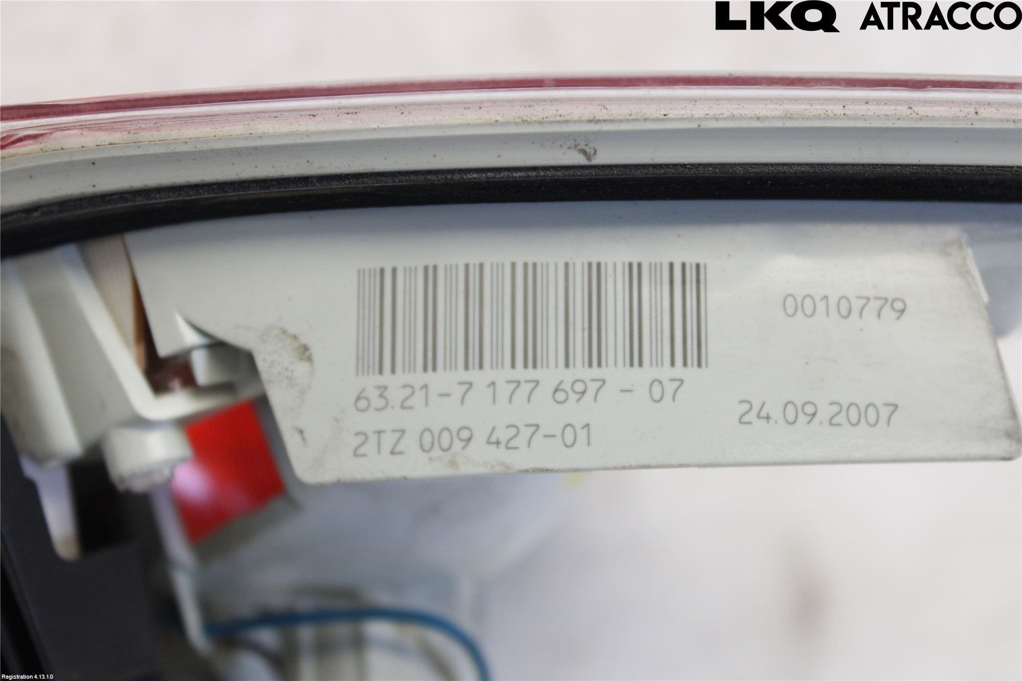 BMW 5 E60/61 Sed/Tou 02-10 Baklykt Venstre  På Luke(Indre