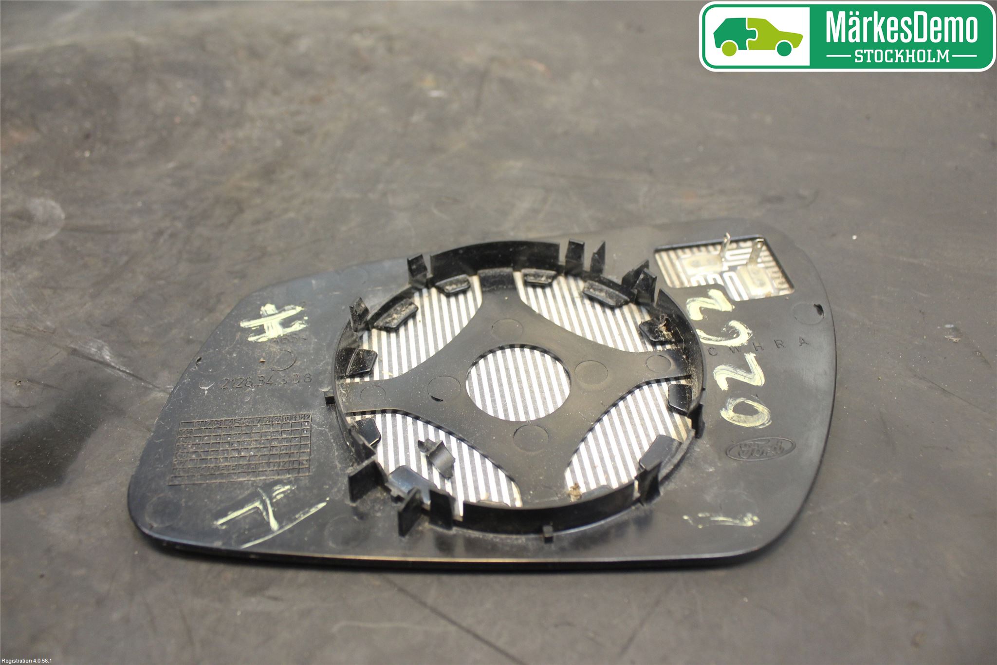 Ford FOCUS     04-07 Speil Glass H