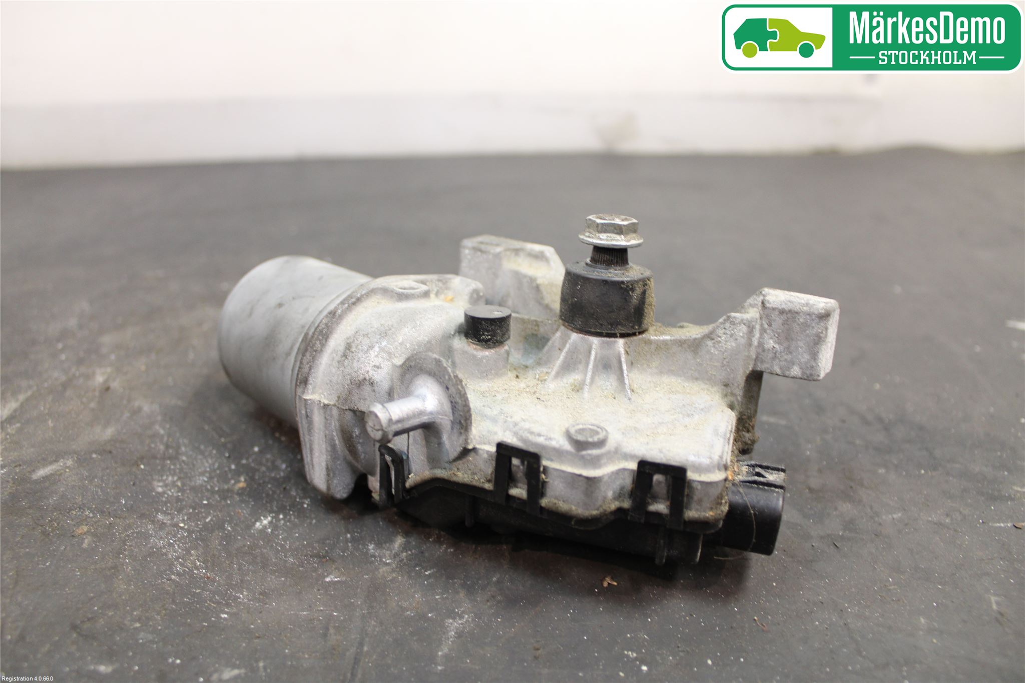 Toyota VERSO-S 11-16 Viskermotor Frontrute
