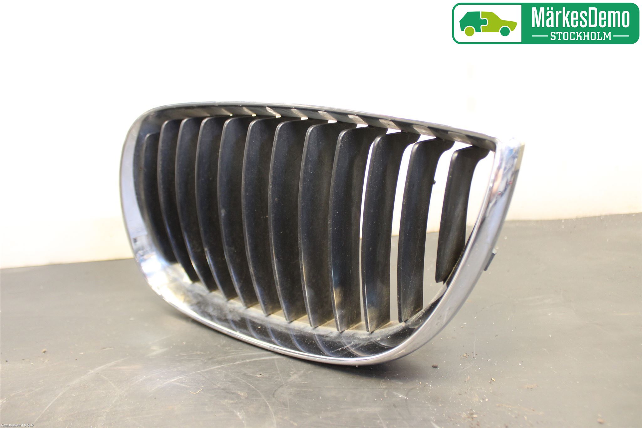 BMW 1 E87/81 5D/3D 03-11 Grilldel Venstre