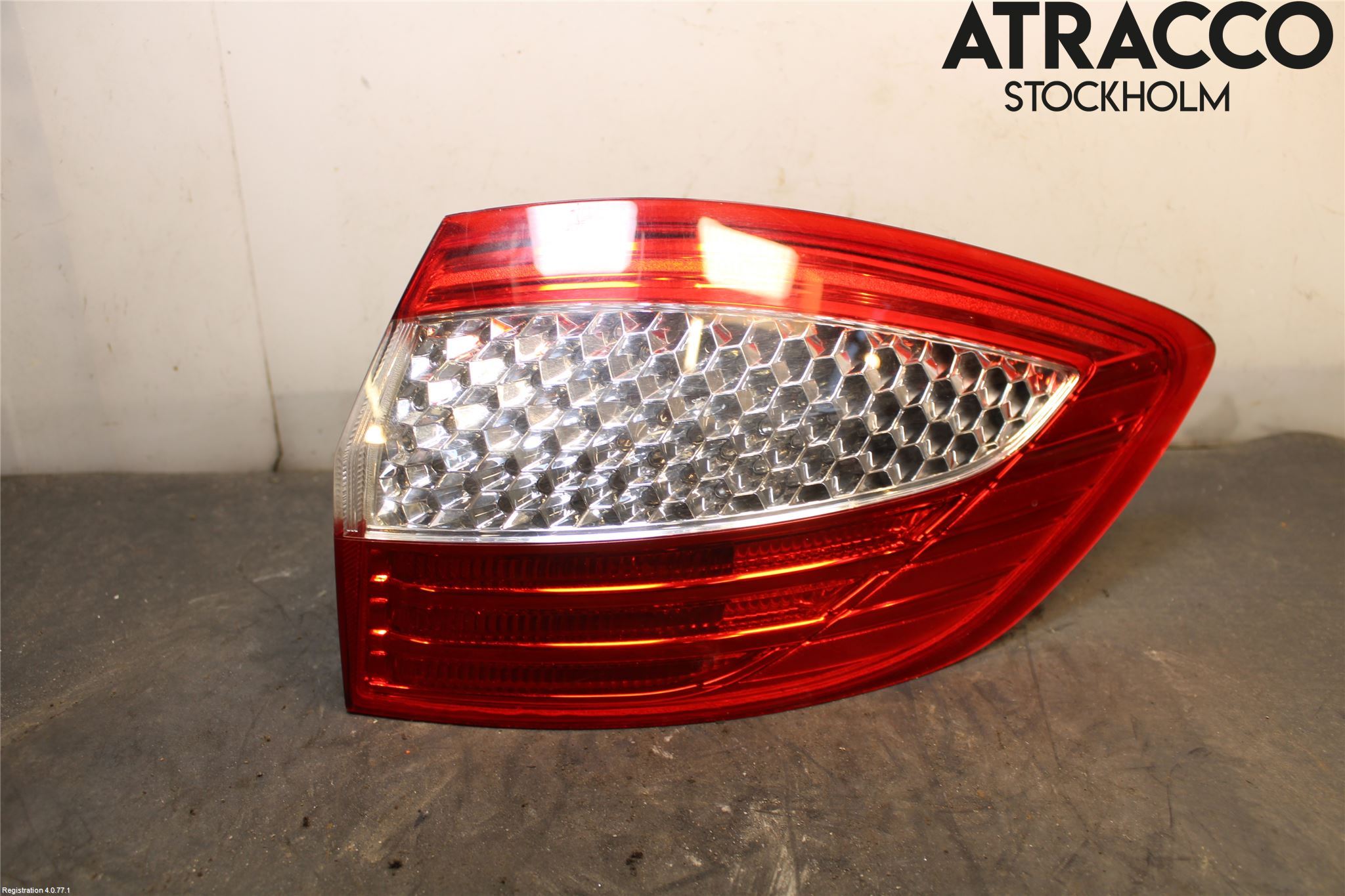 Ford MONDEO 07-15 Baklykt Høyre