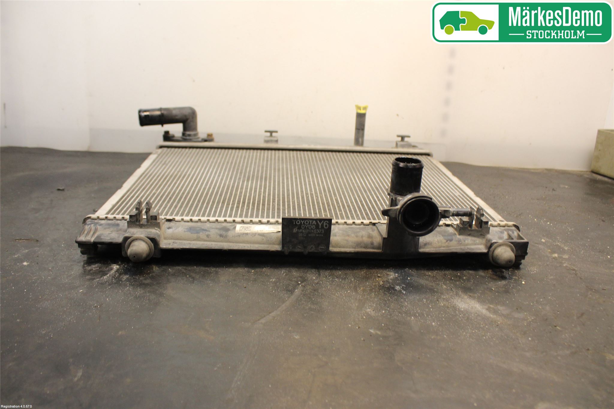 Toyota YARIS XP130 12-14 Radiator Manuell