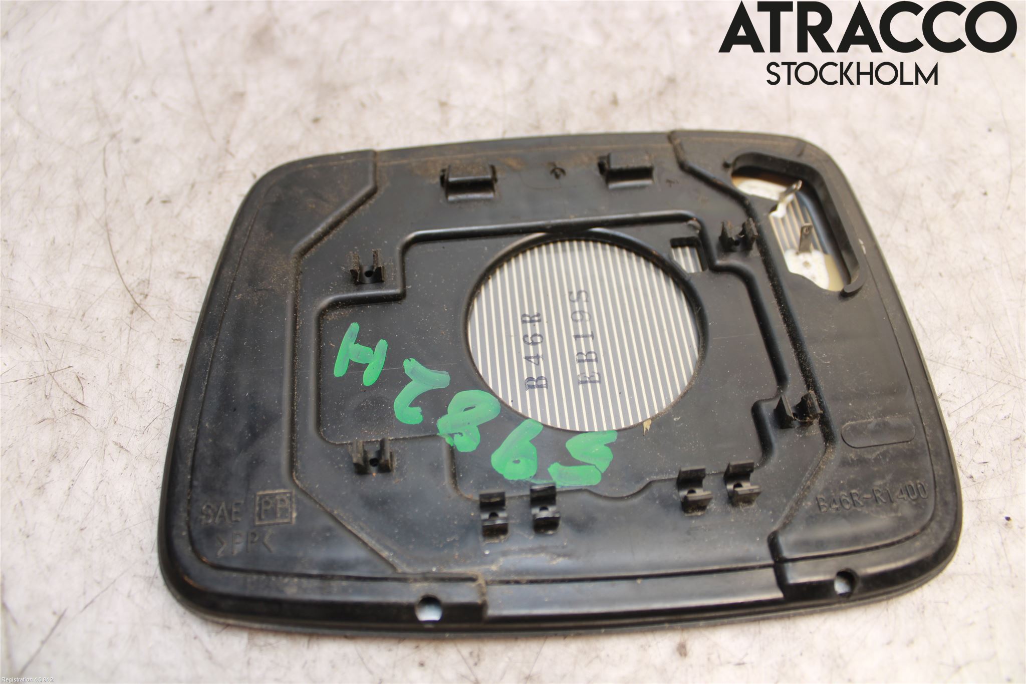 Nissan X-TRAIL     01-07 Speil Glass H