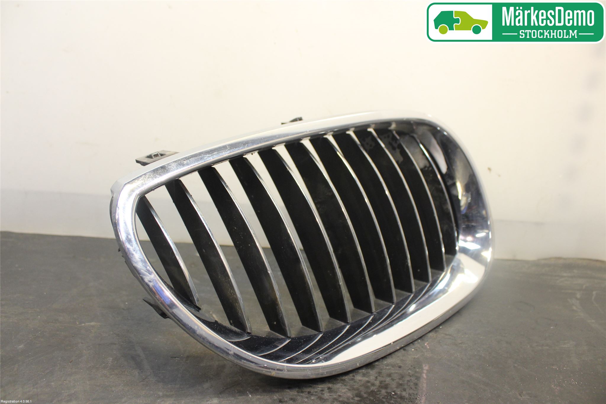 BMW 5 E60/61 Sed/Tou 02-10 Grilldel Høyre