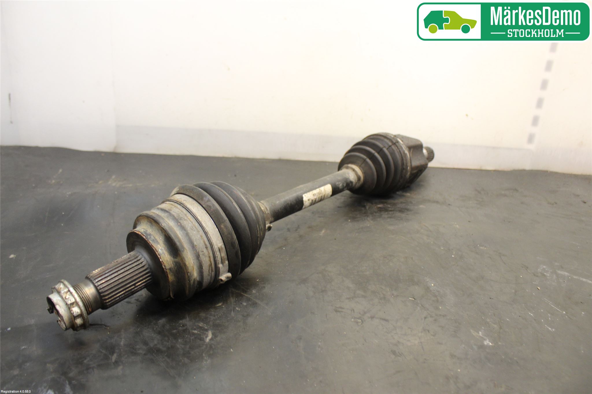 BMW X3 E83     03-10 Drivaksel Foran Kompl Venstre