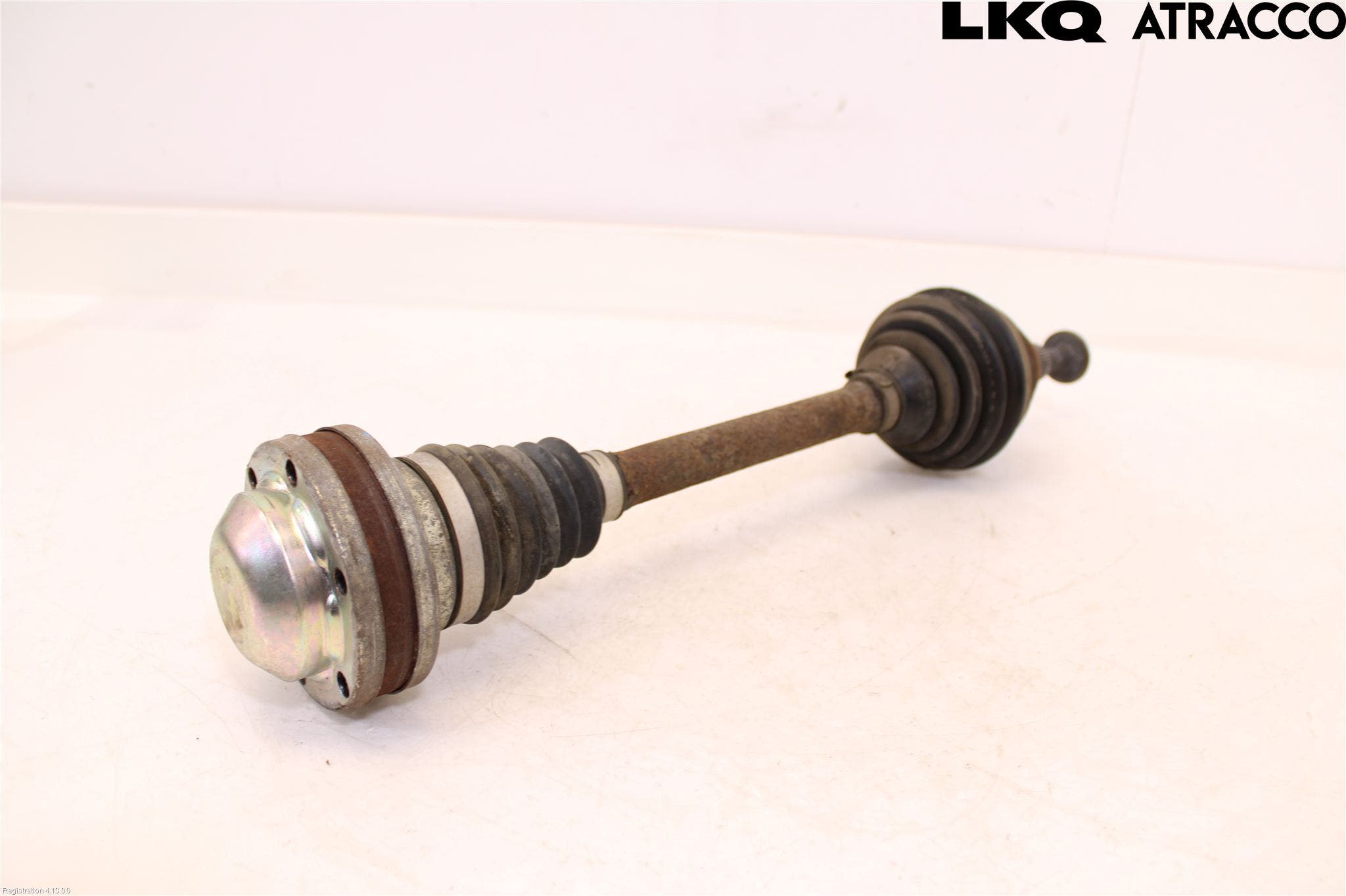 Volkswagen VW TOURAN 10-15 Drivaksel Foran Kompl Venstre