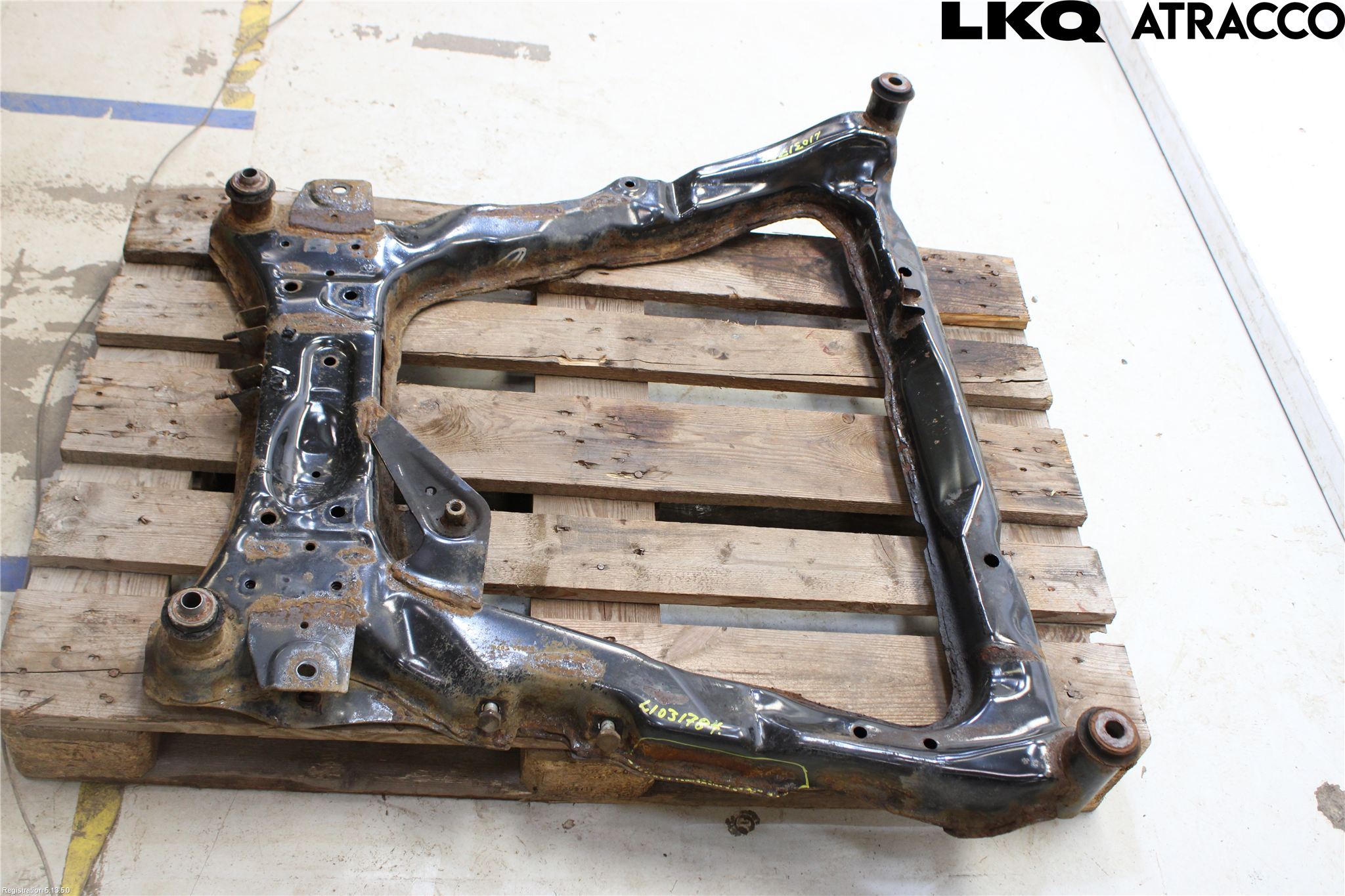 Nissan QASHQAI+2  10-14 Forstillingsbjelke(Tvergående)