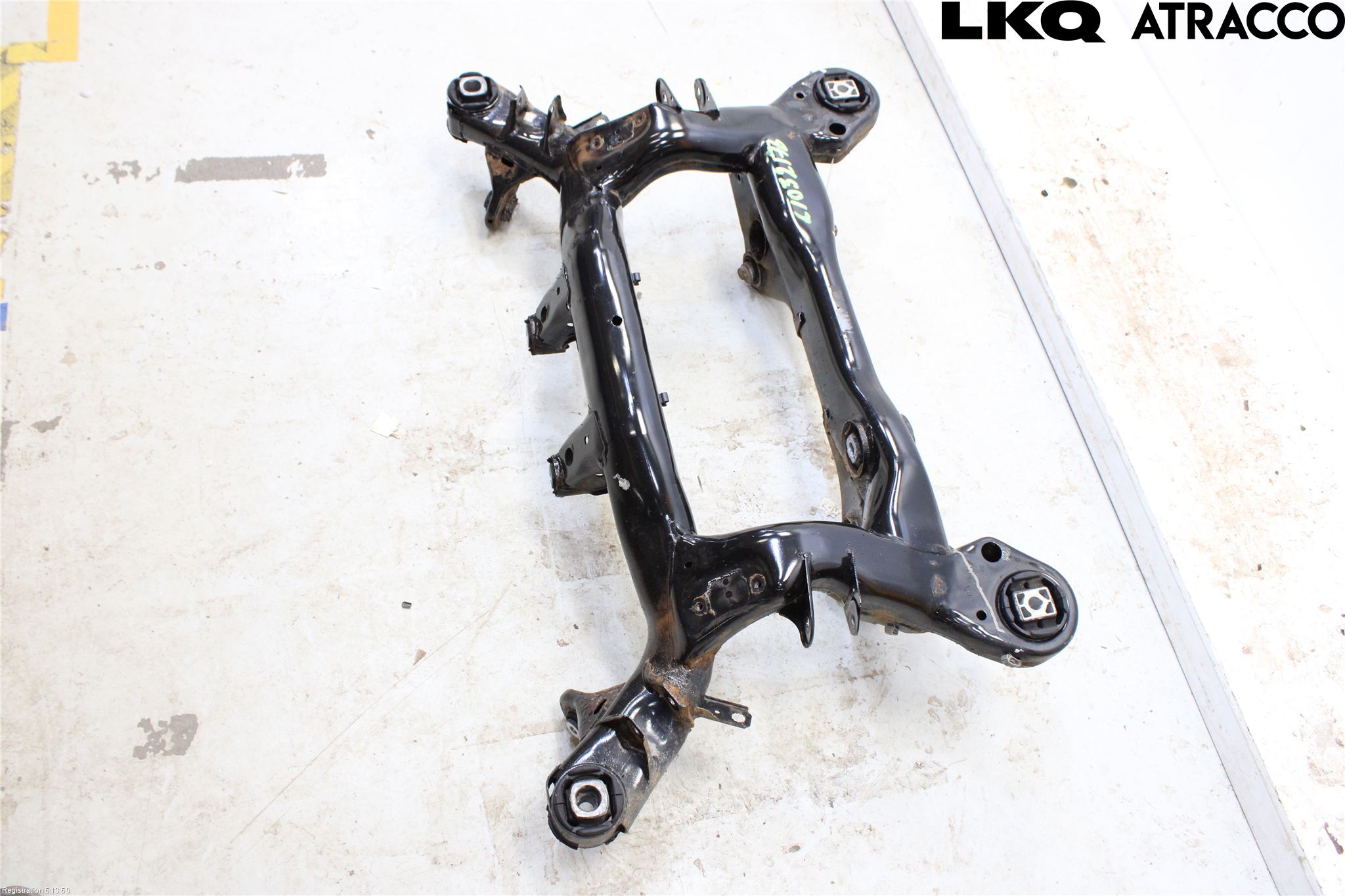BMW X1 E84 10-15 Bakaksel Feste Travers-Ramme