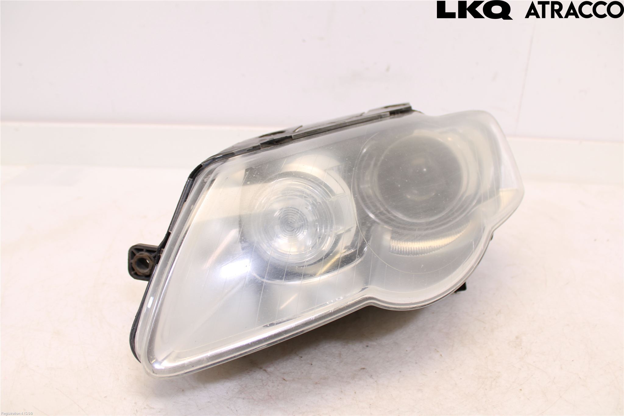 Volkswagen VW PASSAT 05-11 Frontlykt Venstre