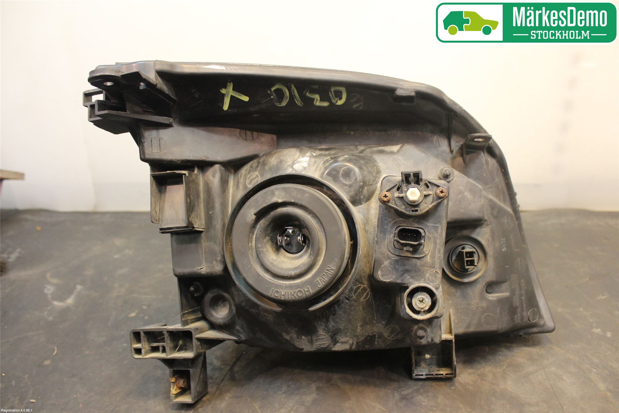 Nissan X-TRAIL     01-07 Frontlykt Venstre