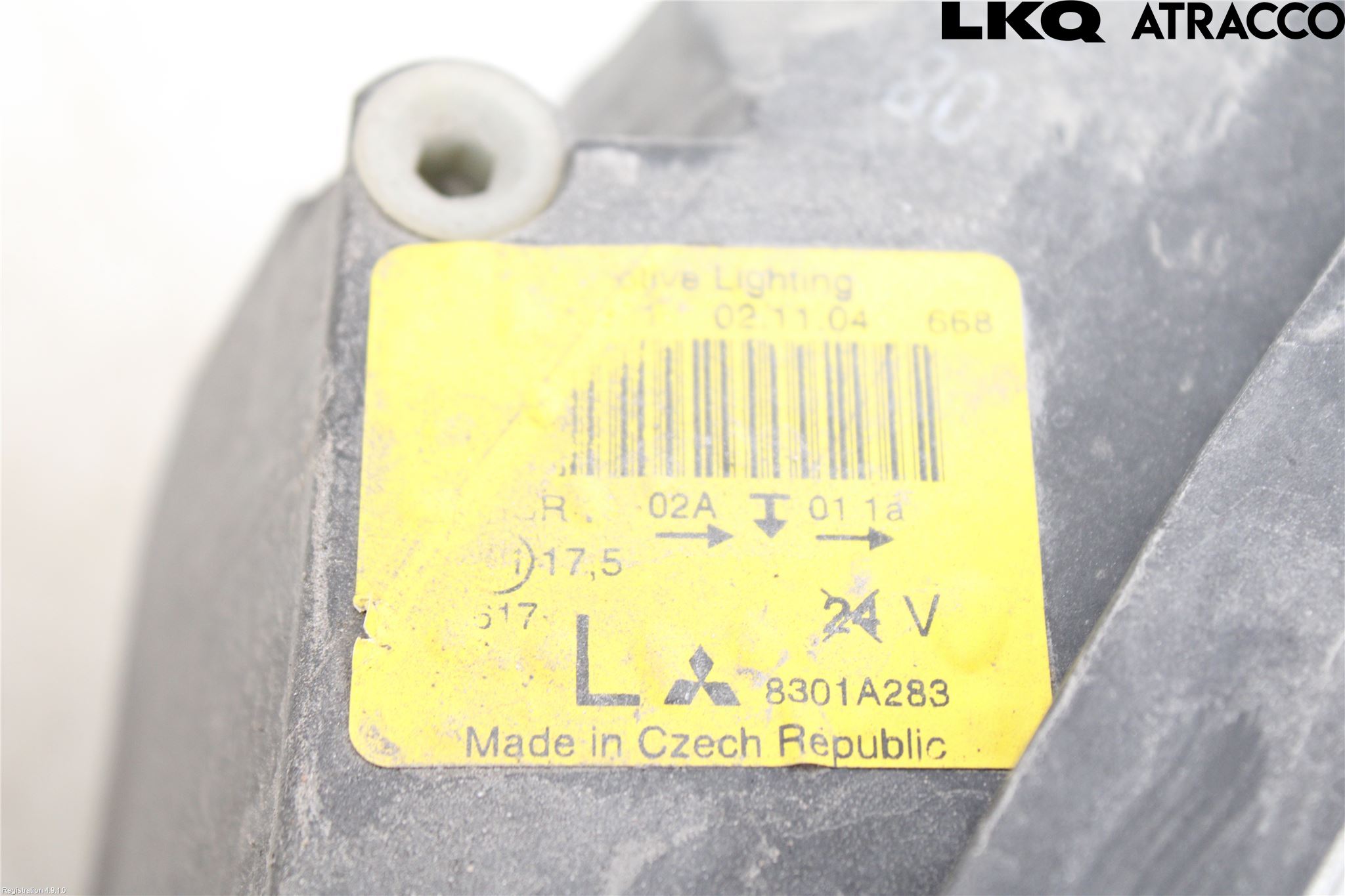 Mitsubishi COLT   04-08 Frontlykt Venstre