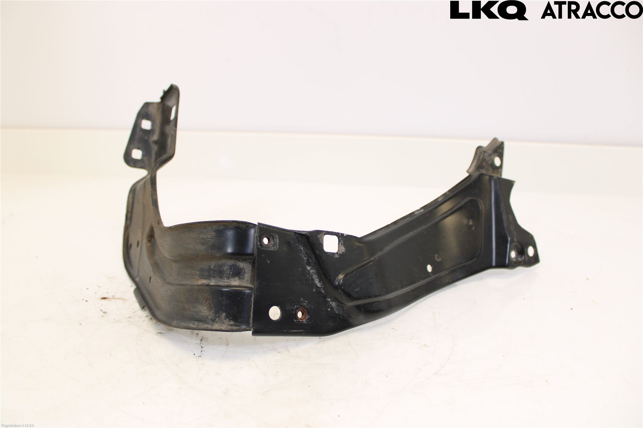 Mercedes-Benz MB C (203) 00-07 Frontlykt Ramme V Lyktering
