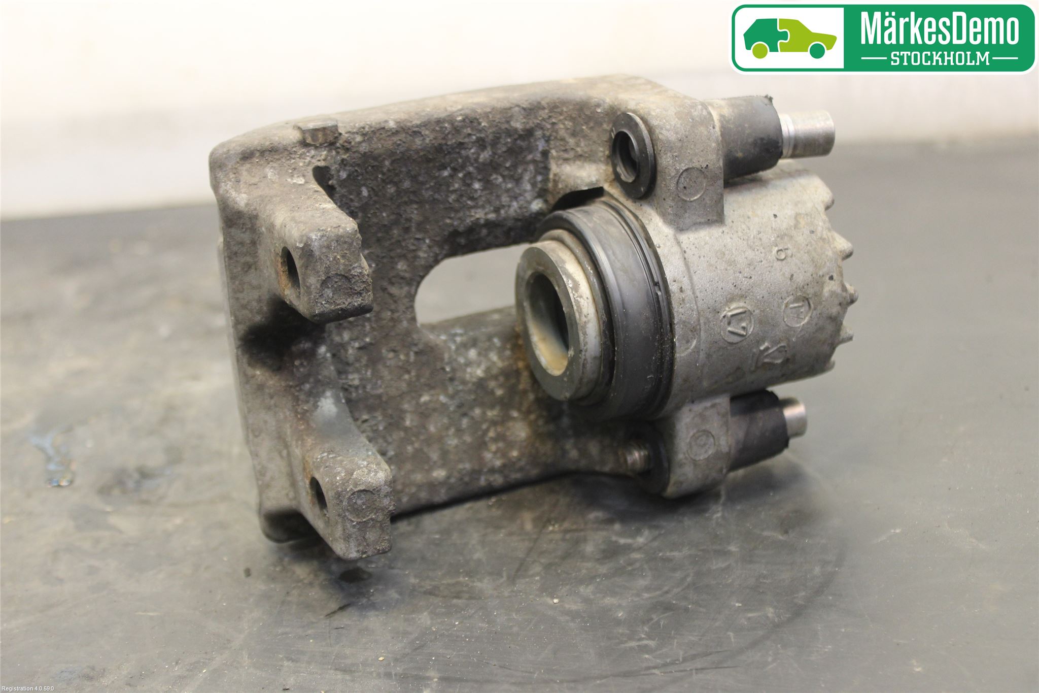 BMW 5 E60/61 Sed/Tou 02-10 Bremsecaliper Bak Venstre