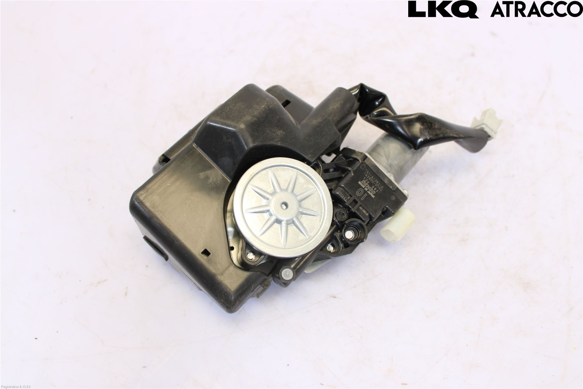 Toyota YARIS CROSS XP21 21- Bakluke-Lokk Låsekasse