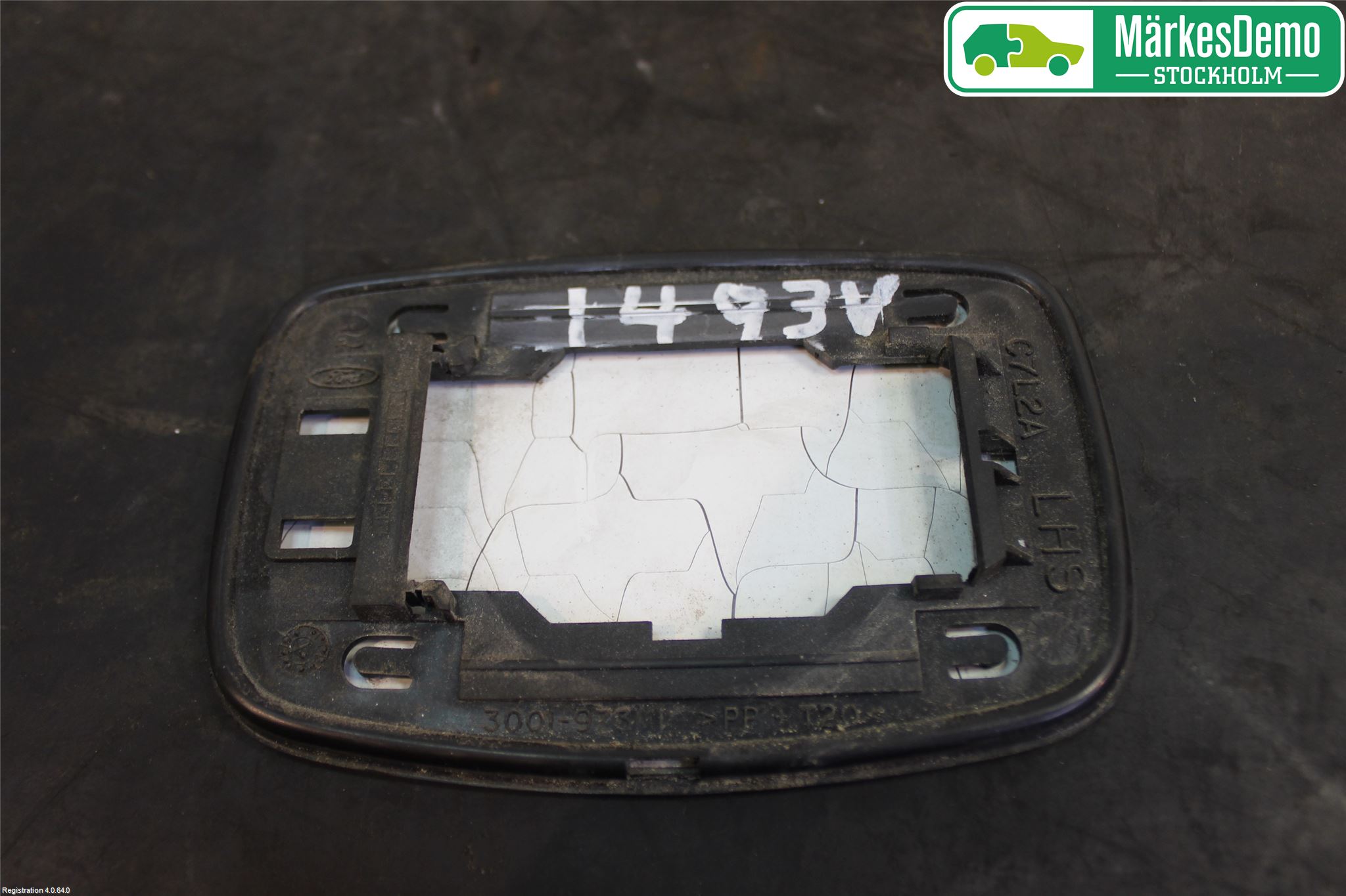 Ford FIESTA     00-01 Speil Glass V