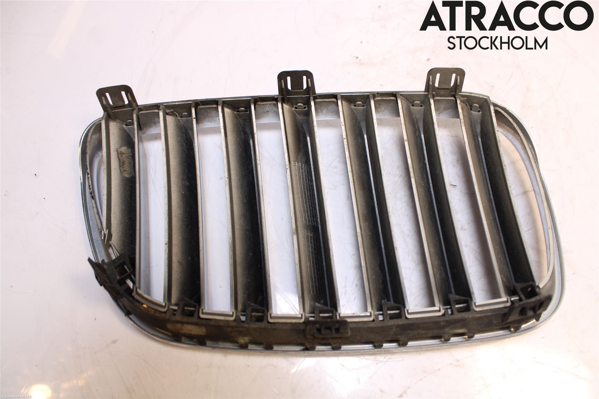 BMW X3 E83     03-10 Grilldel Venstre