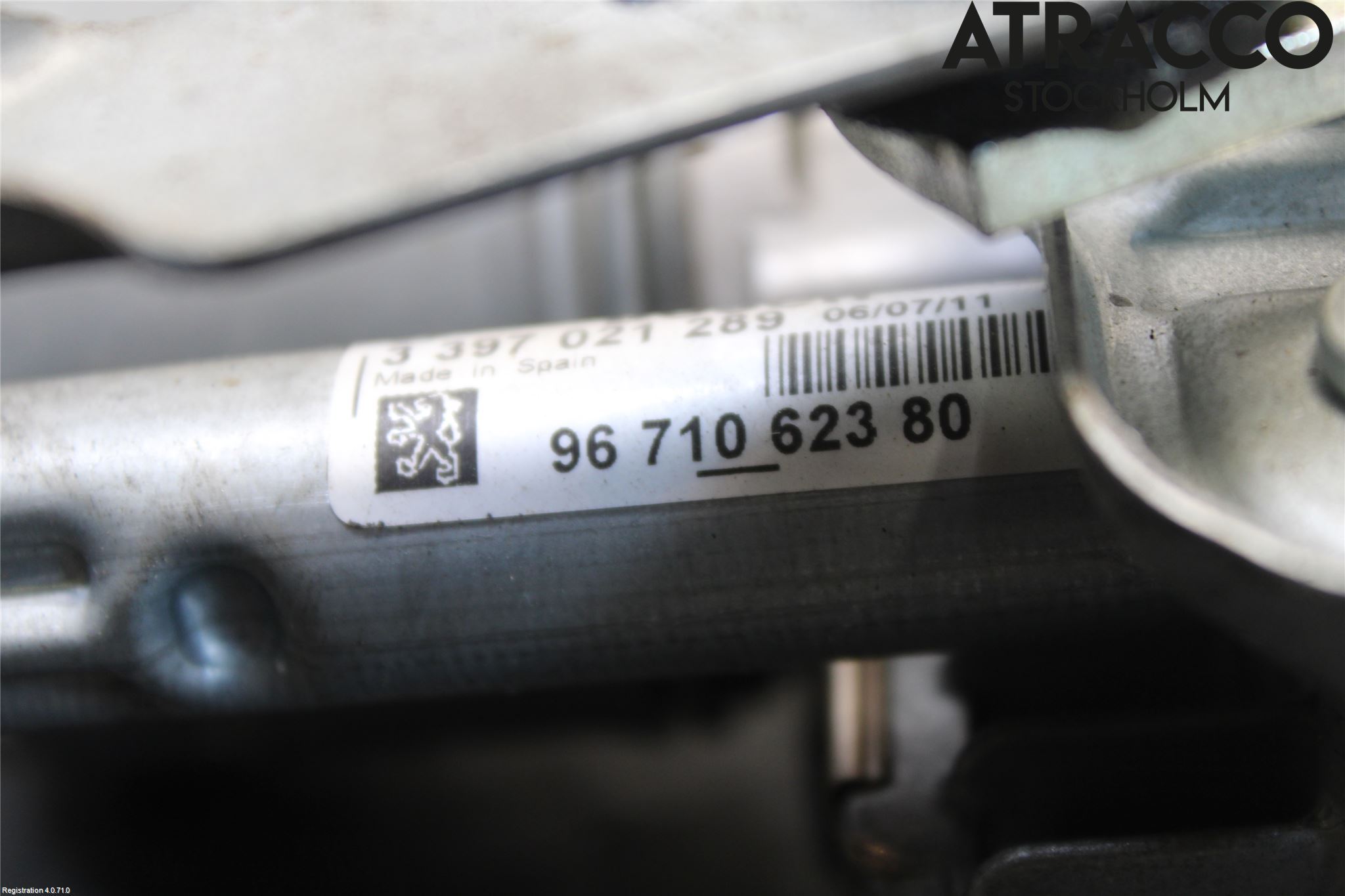 Peugeot 3008 09-16 Viskermotor Frontrute