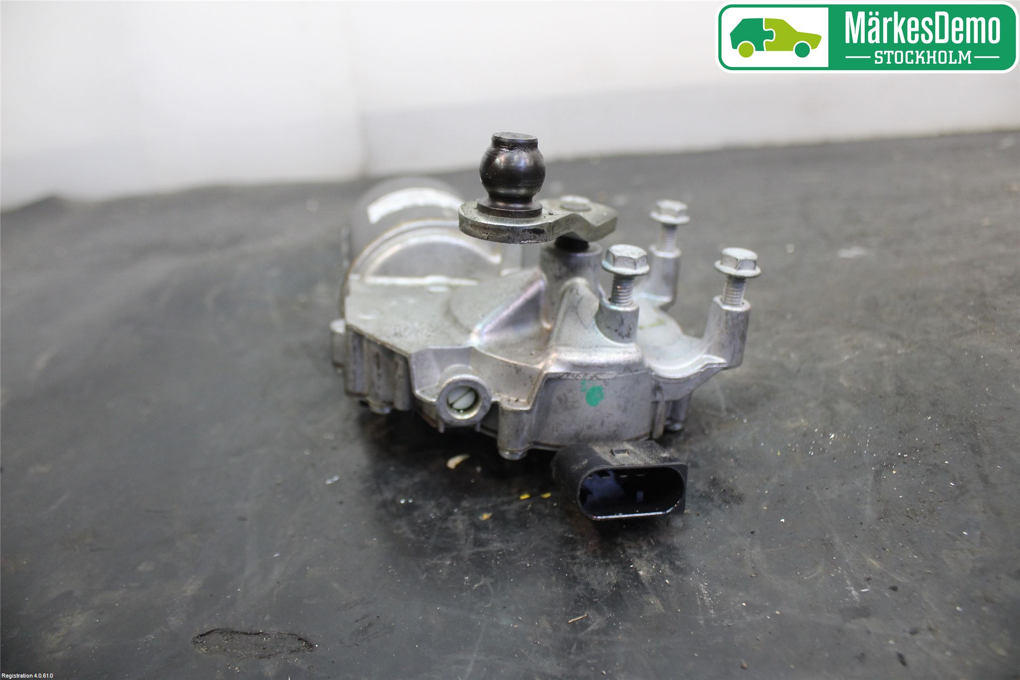 BMW 3 E90/91 SED/TOU 05-12 Viskermotor Frontrute