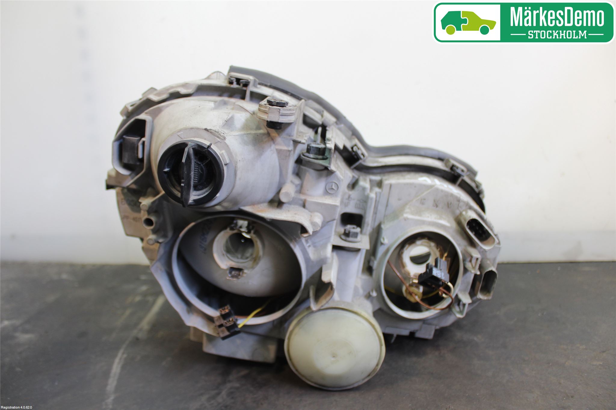 Mercedes-Benz MB C (203) 00-07 Frontlykt Venstre